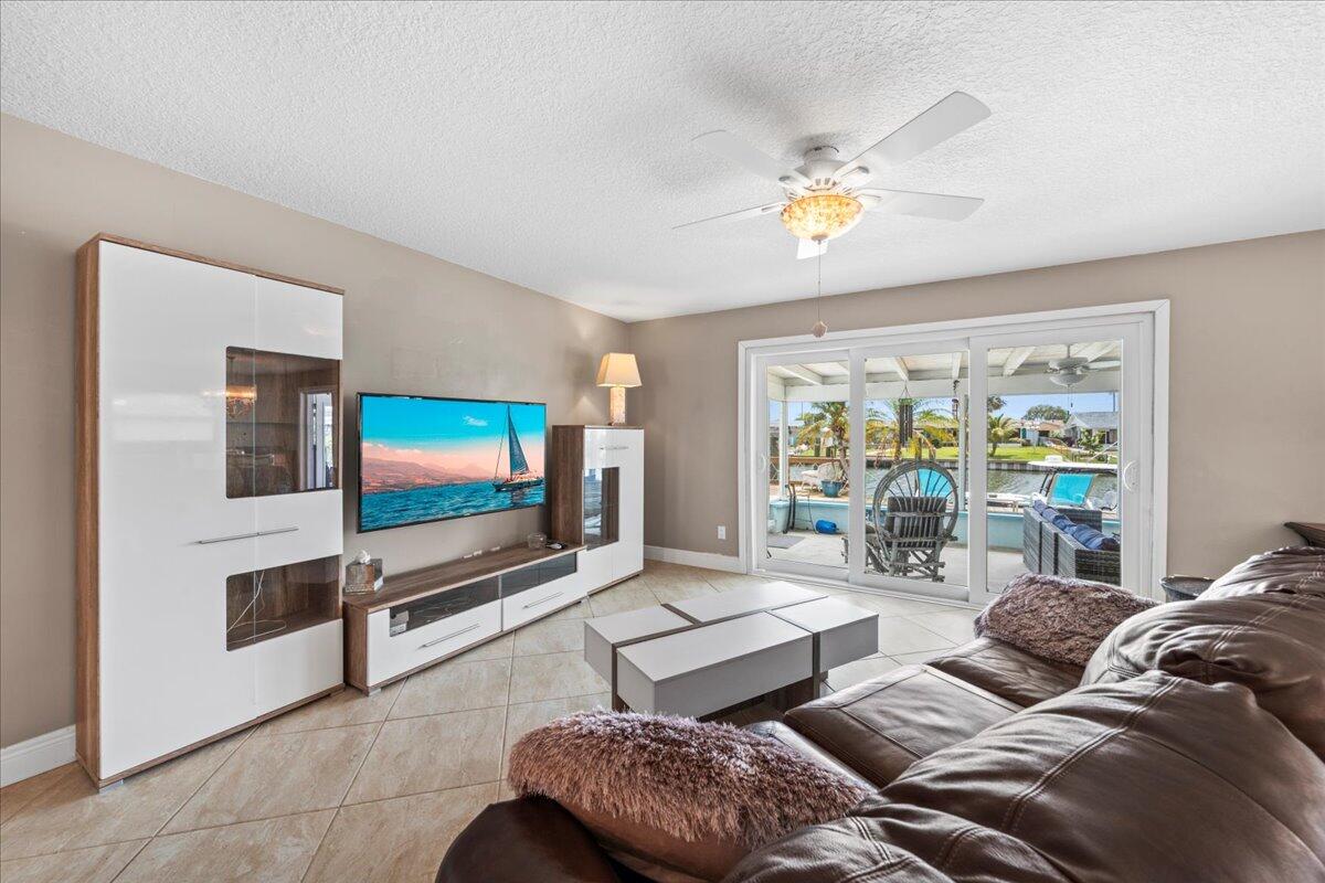 425 San Cristobal Court