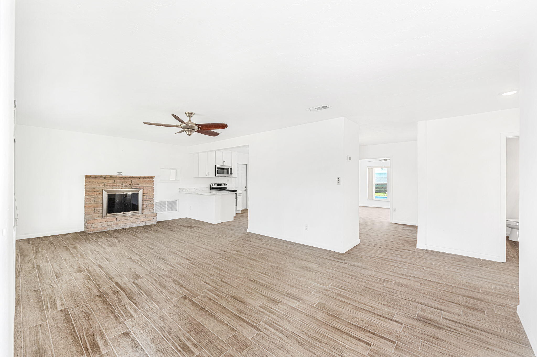 130 W Osceola Lane