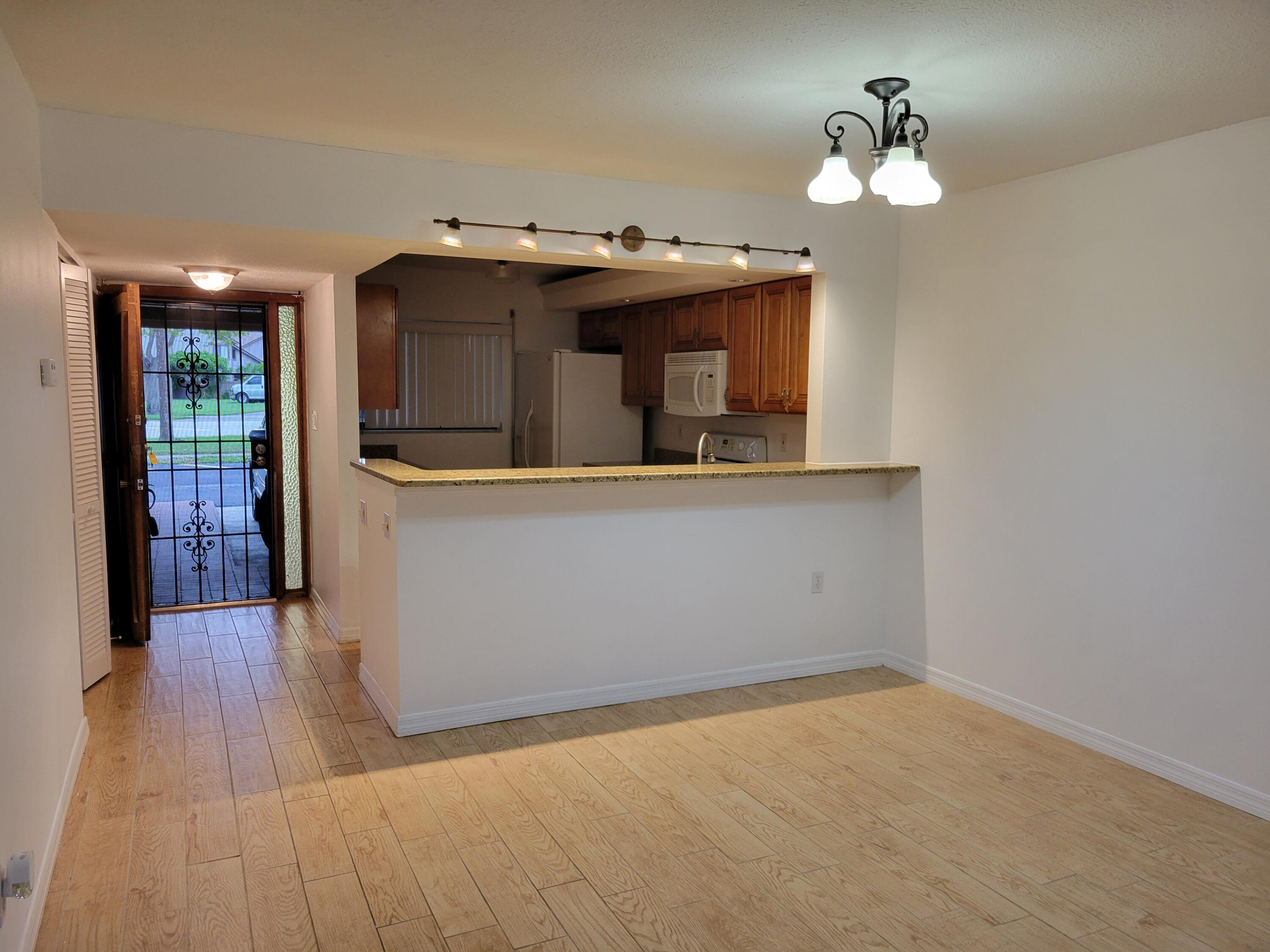1611 Minutemen Causeway 111
