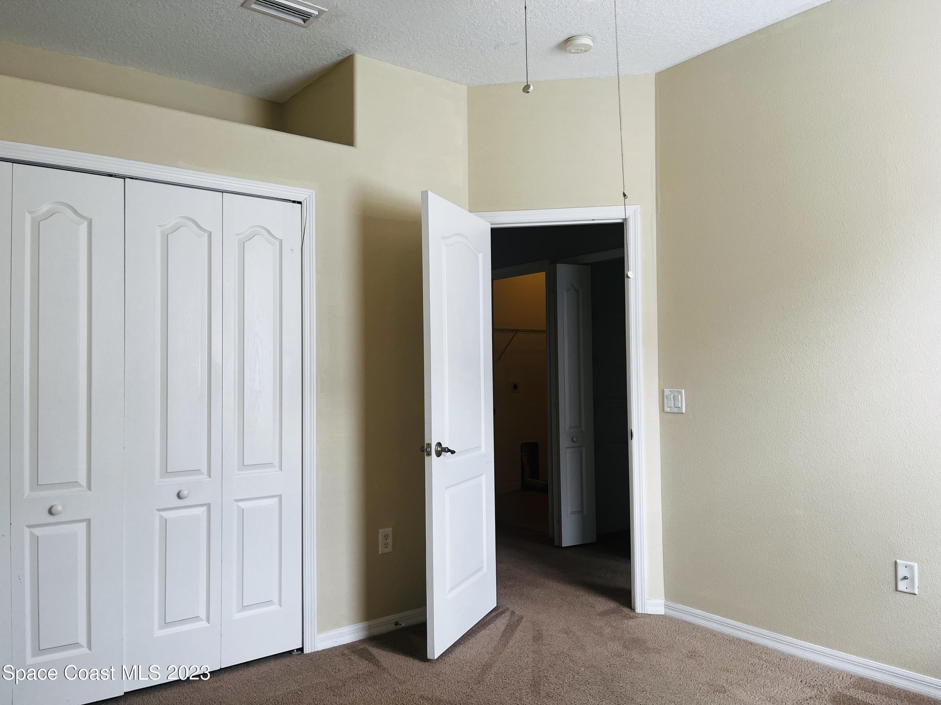 2190 Bridgeport Circle