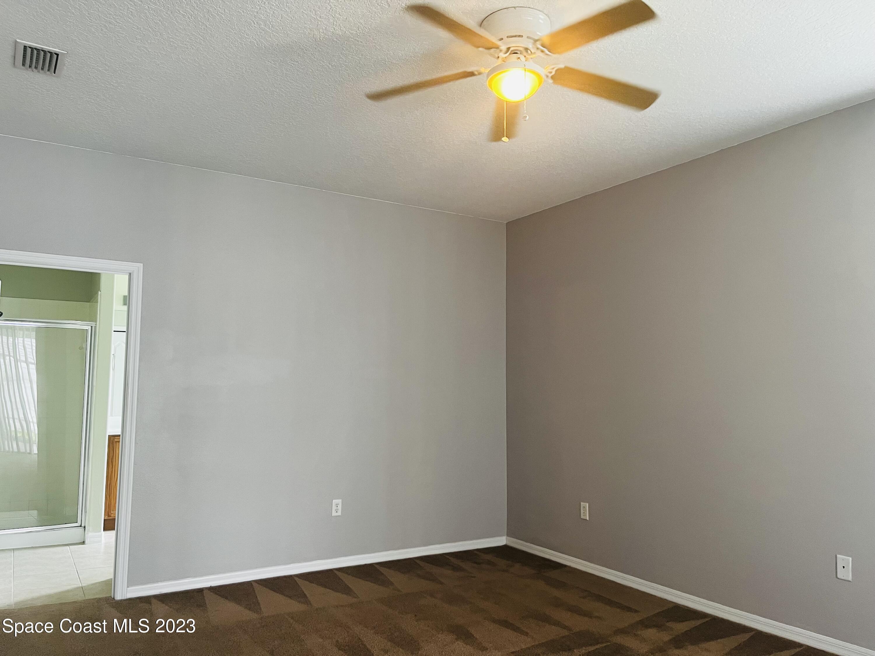 2190 Bridgeport Circle