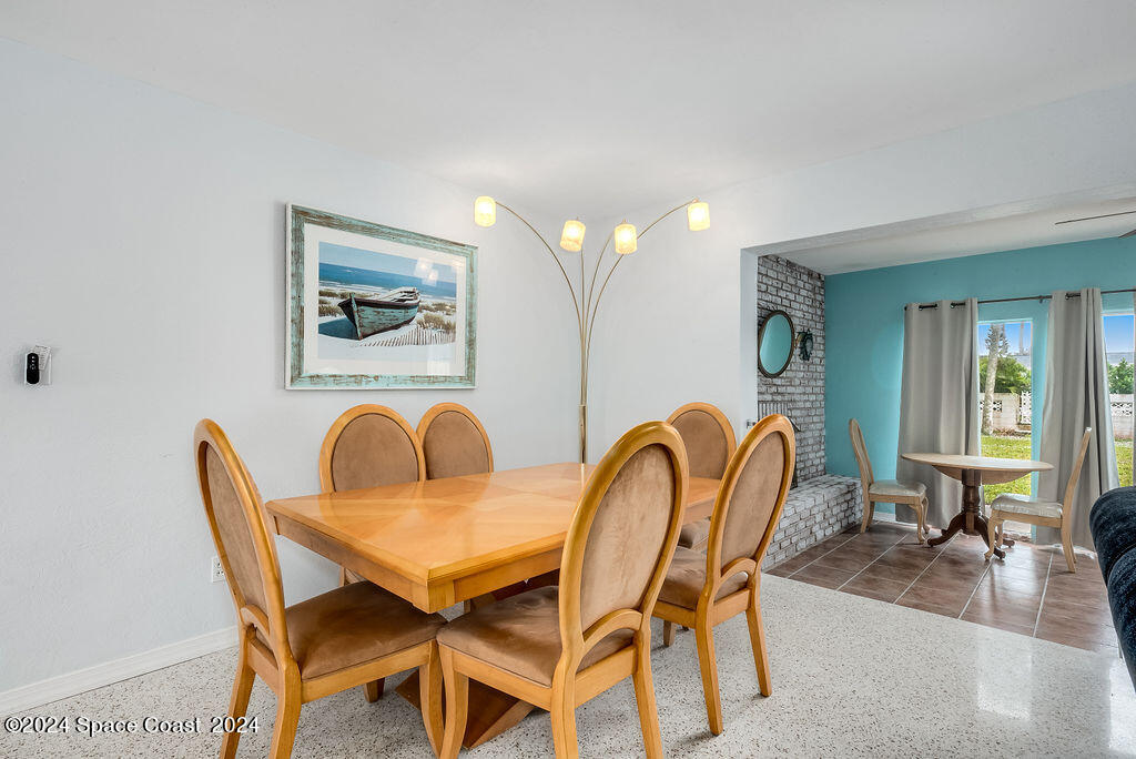 10 Harbor Circle