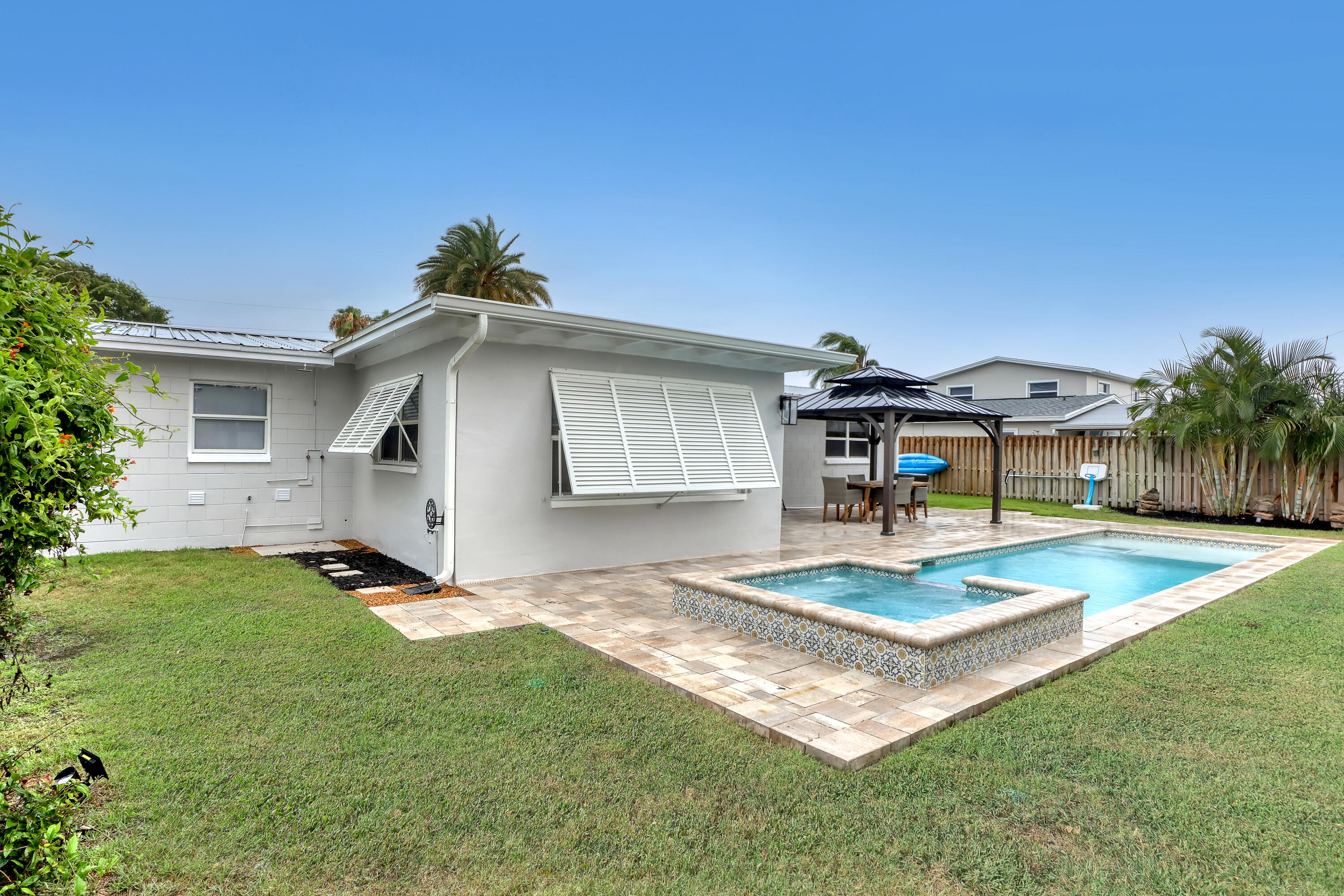 1054 Bali Road