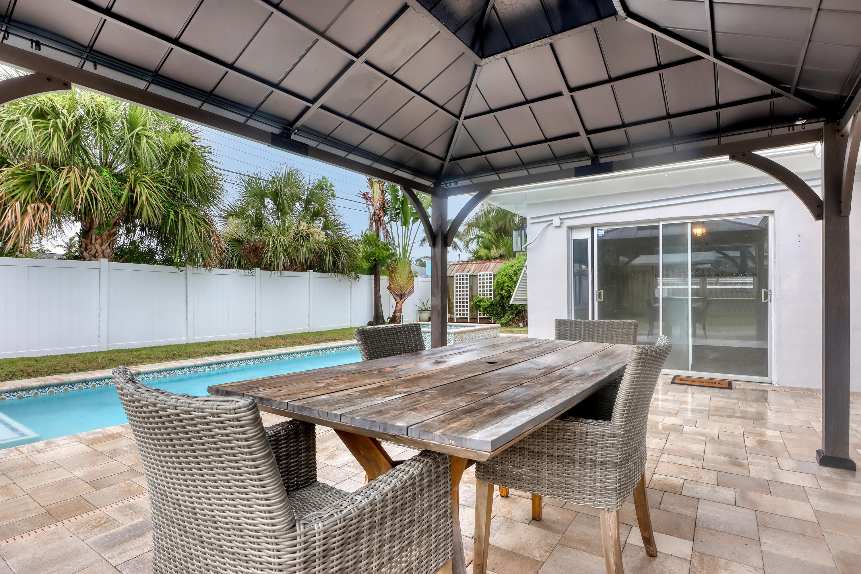 1054 Bali Road