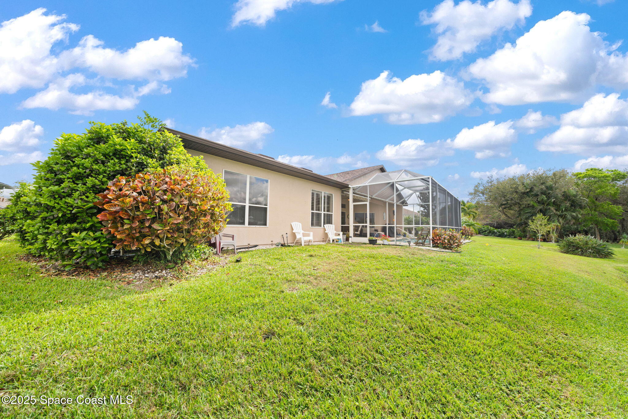 984 Victoria Place