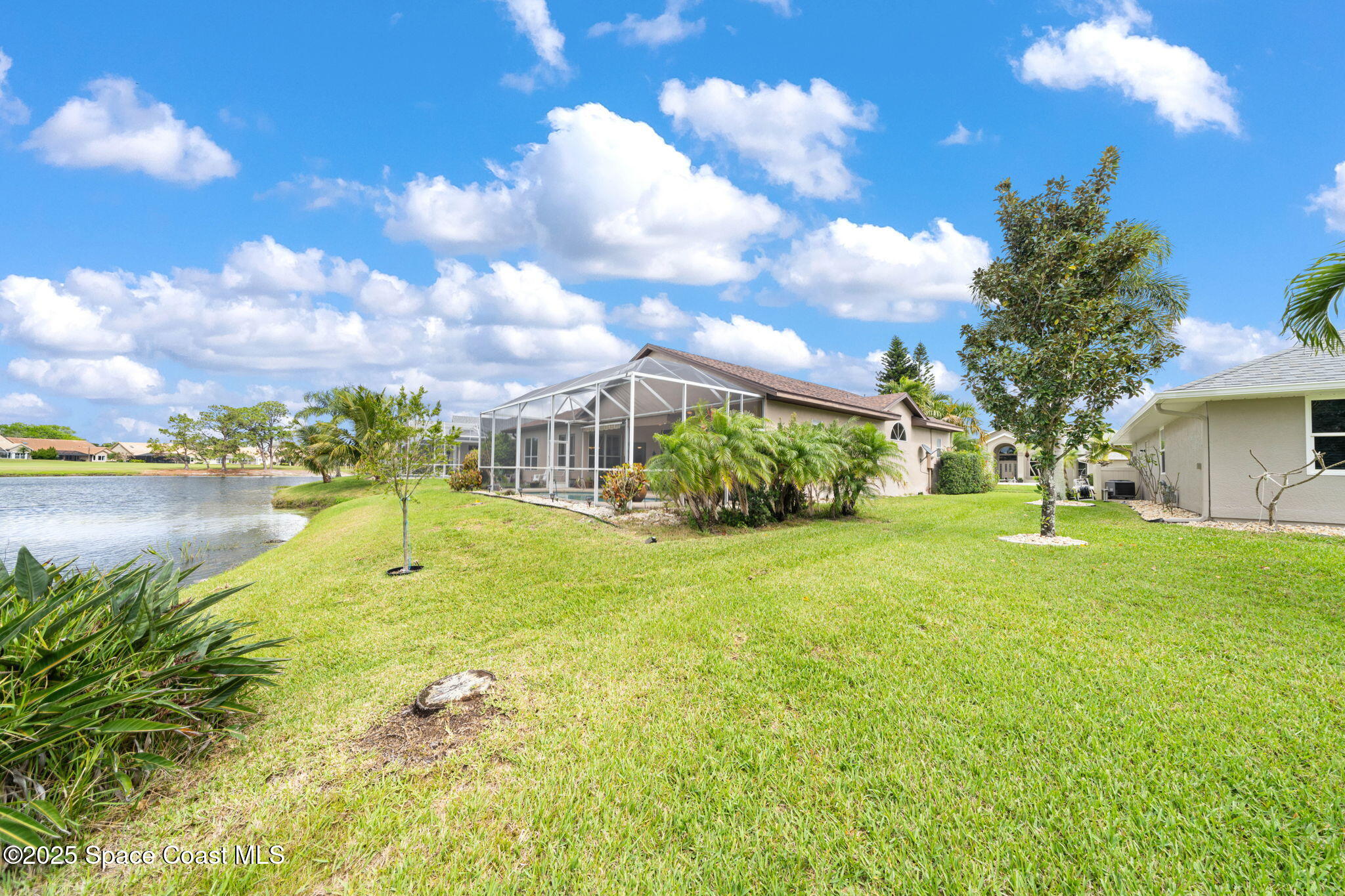 984 Victoria Place
