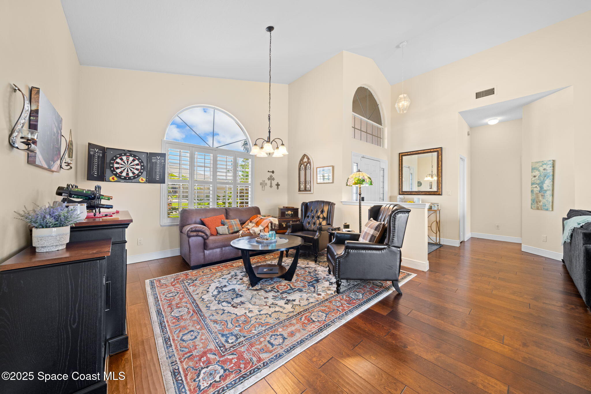 984 Victoria Place