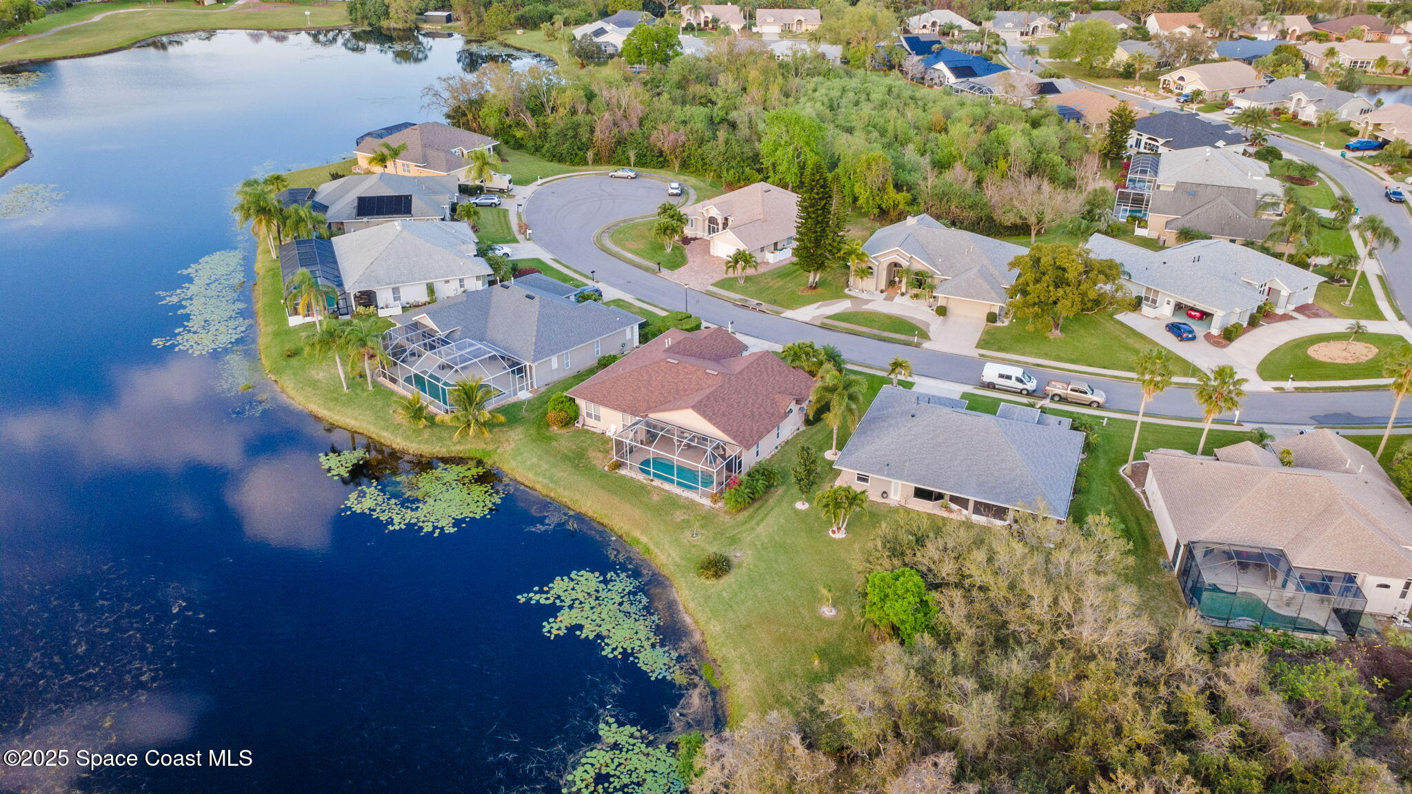 984 Victoria Place