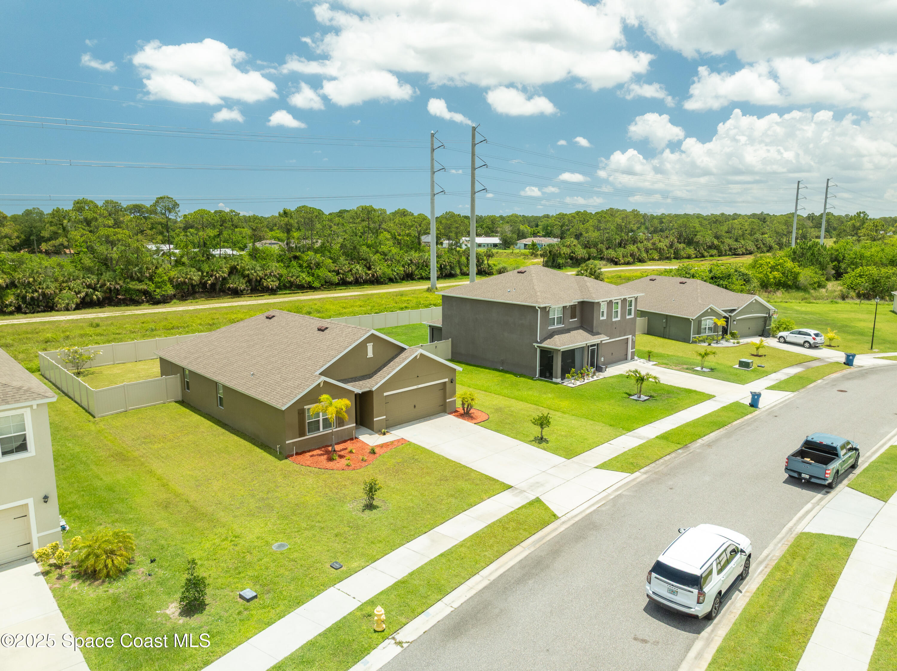361 Guinevere Drive SW