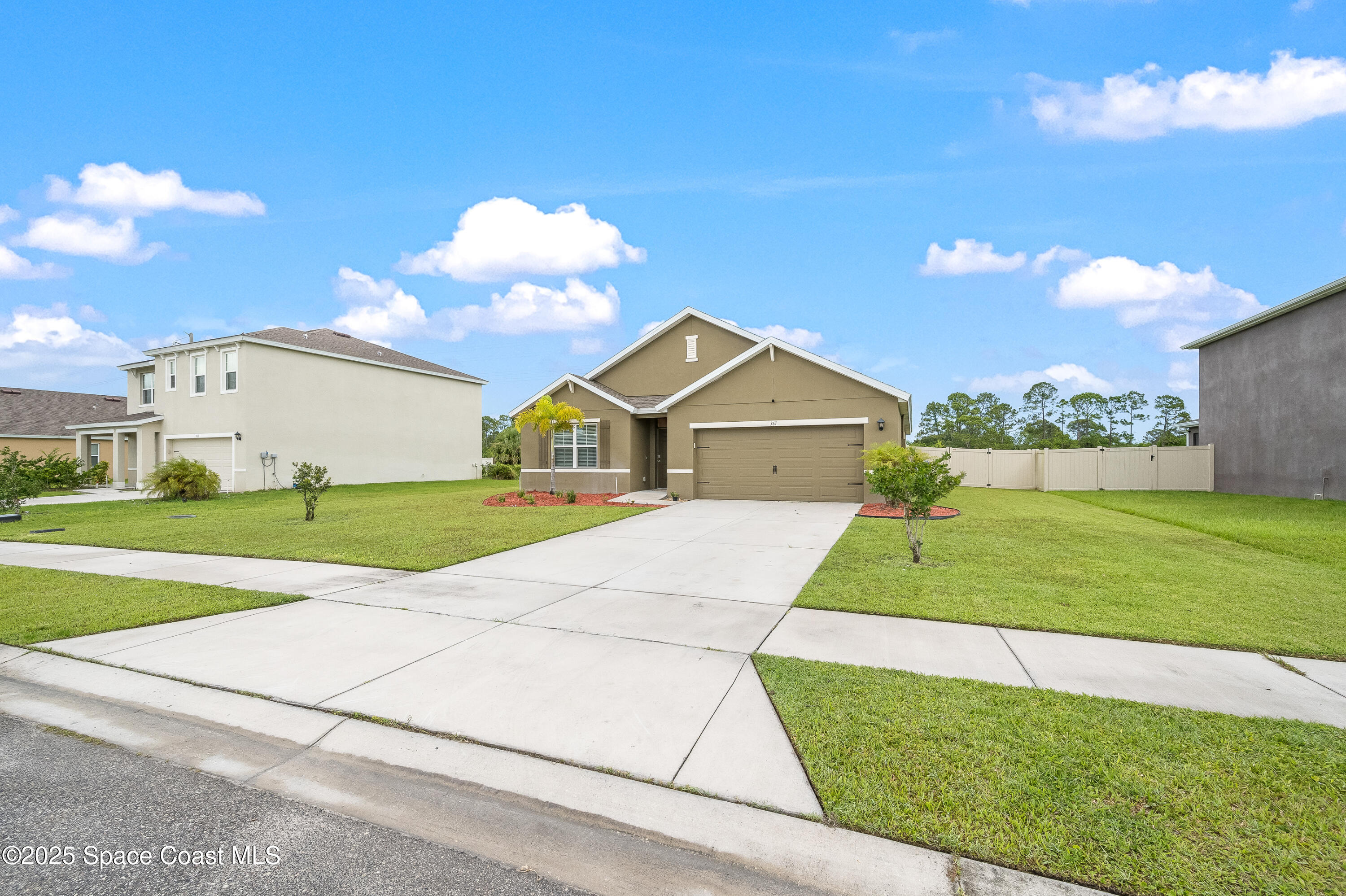 361 Guinevere Drive SW