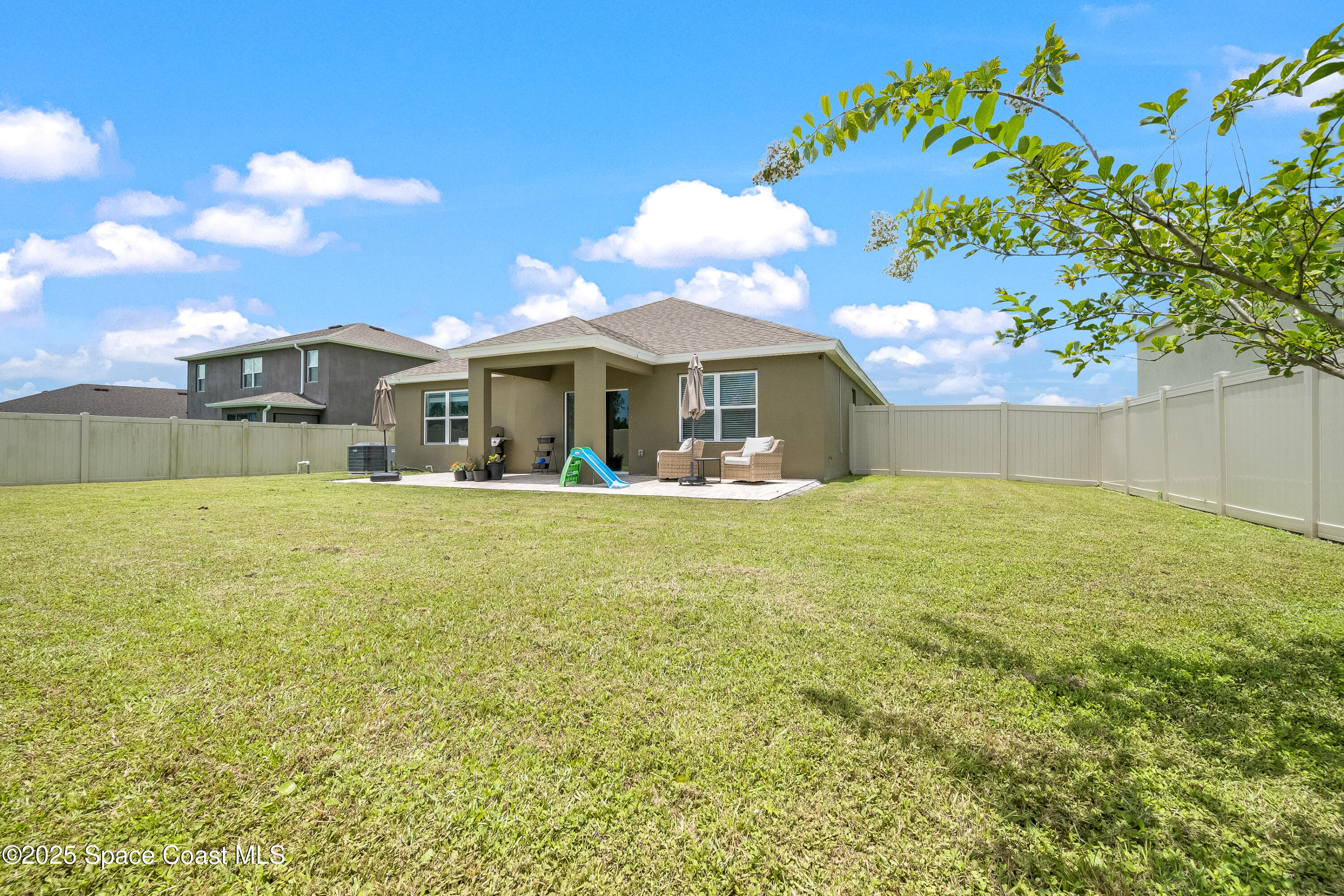 361 Guinevere Drive SW