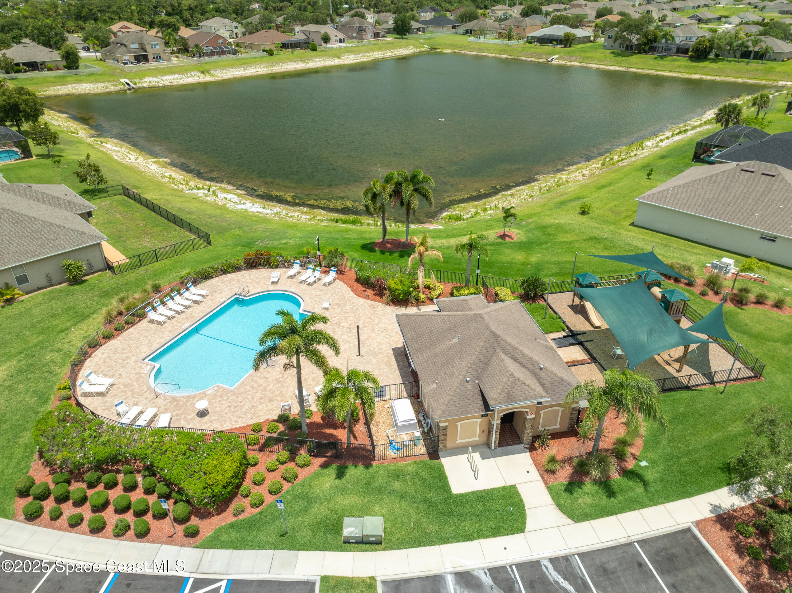 361 Guinevere Drive SW