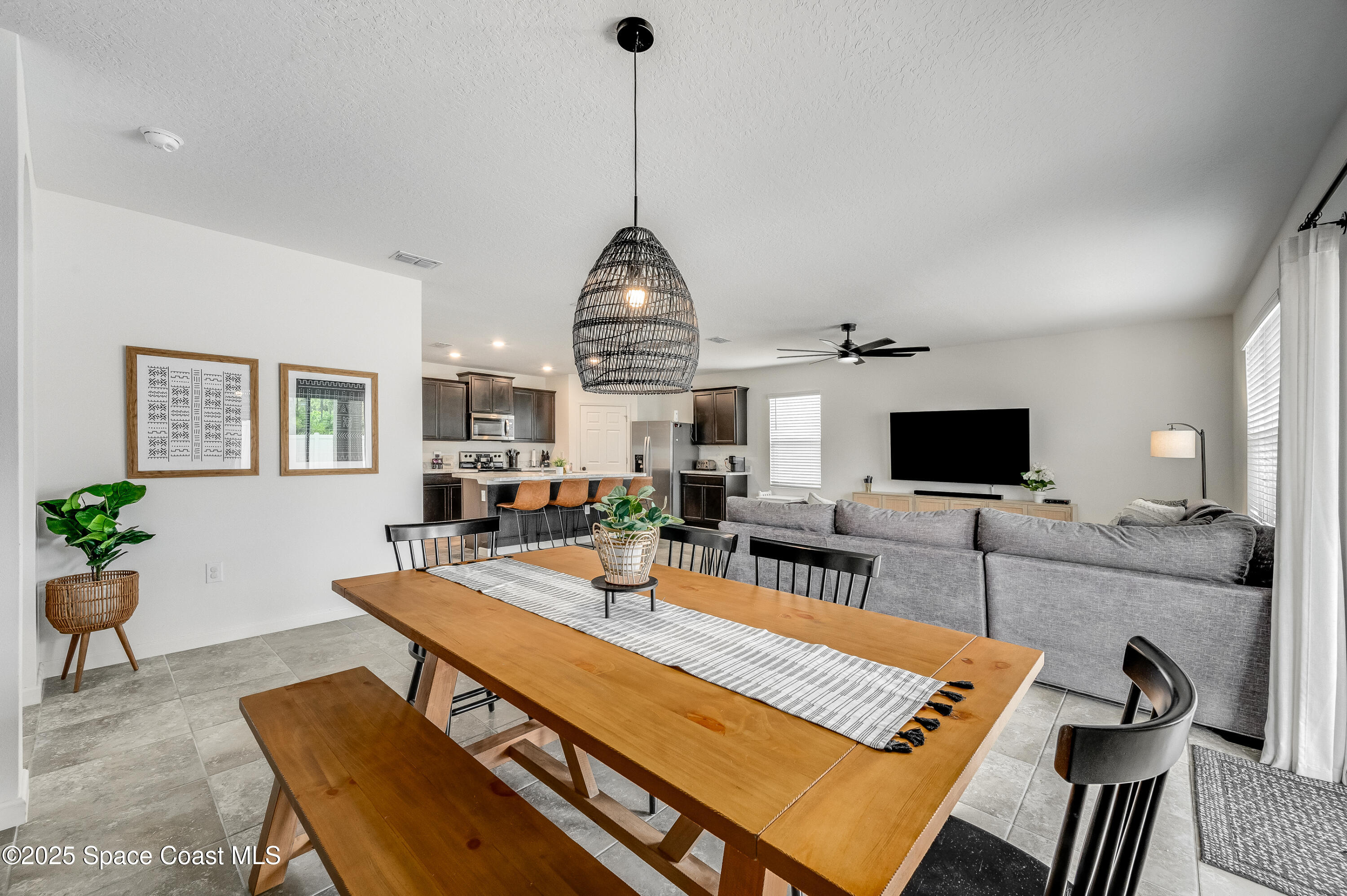 361 Guinevere Drive SW