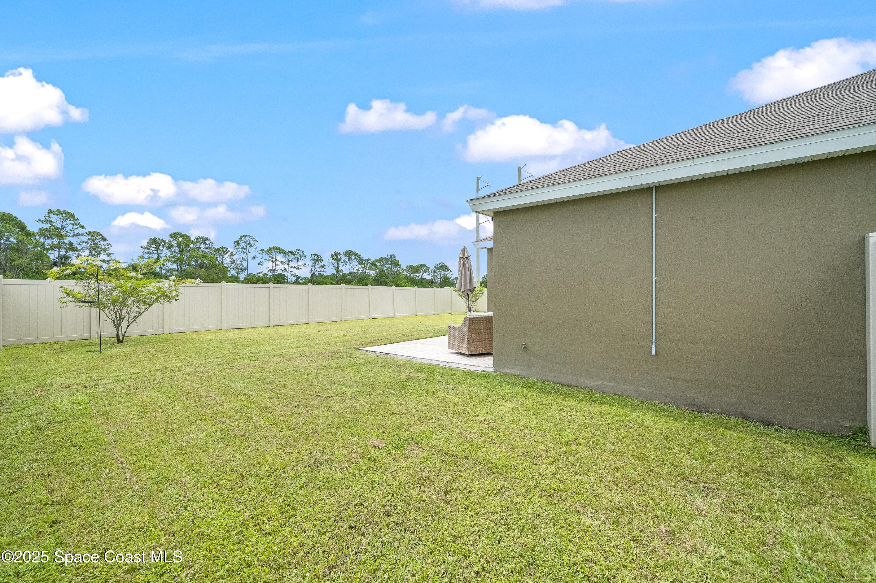 361 Guinevere Drive SW