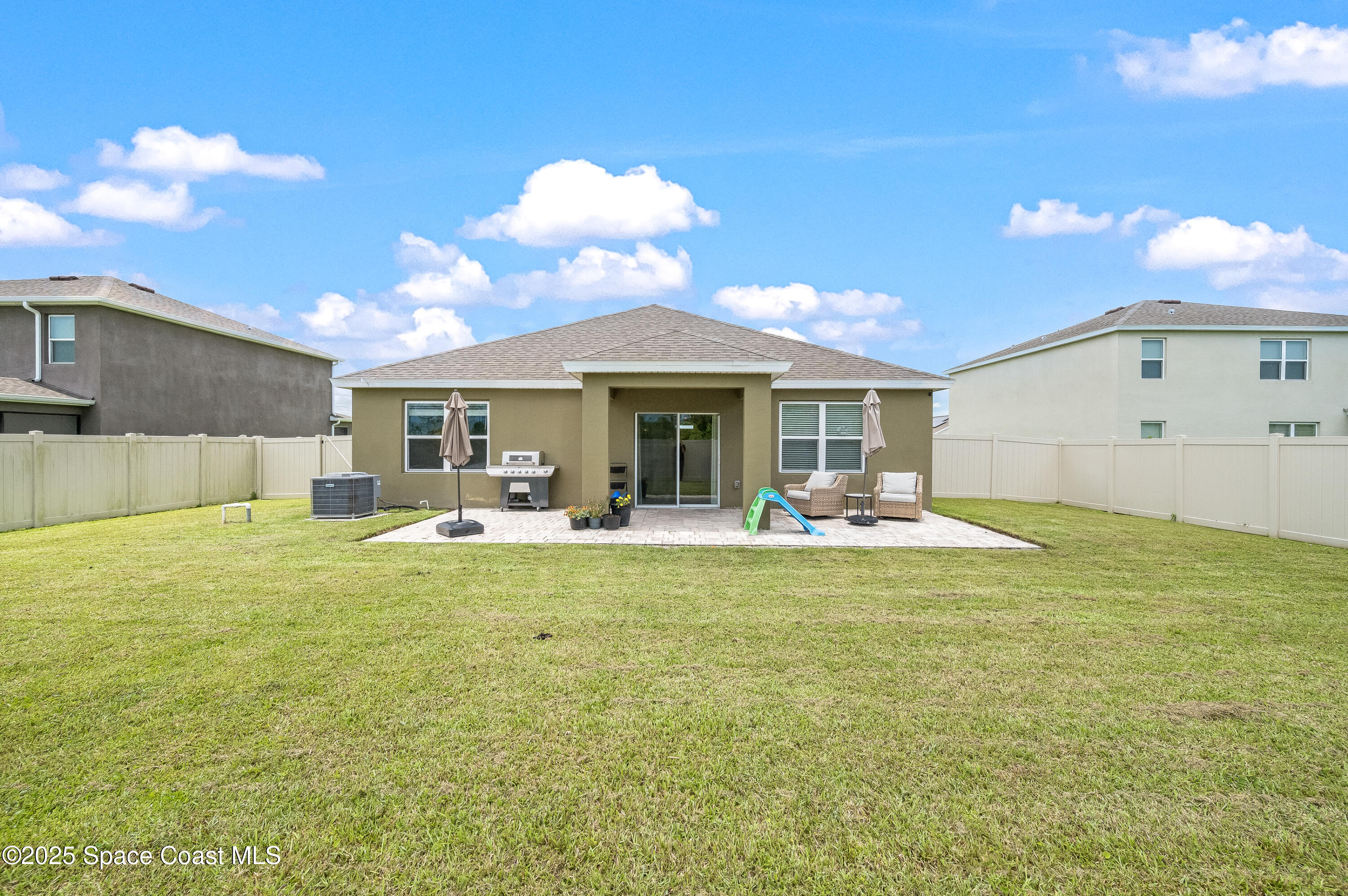 361 Guinevere Drive SW