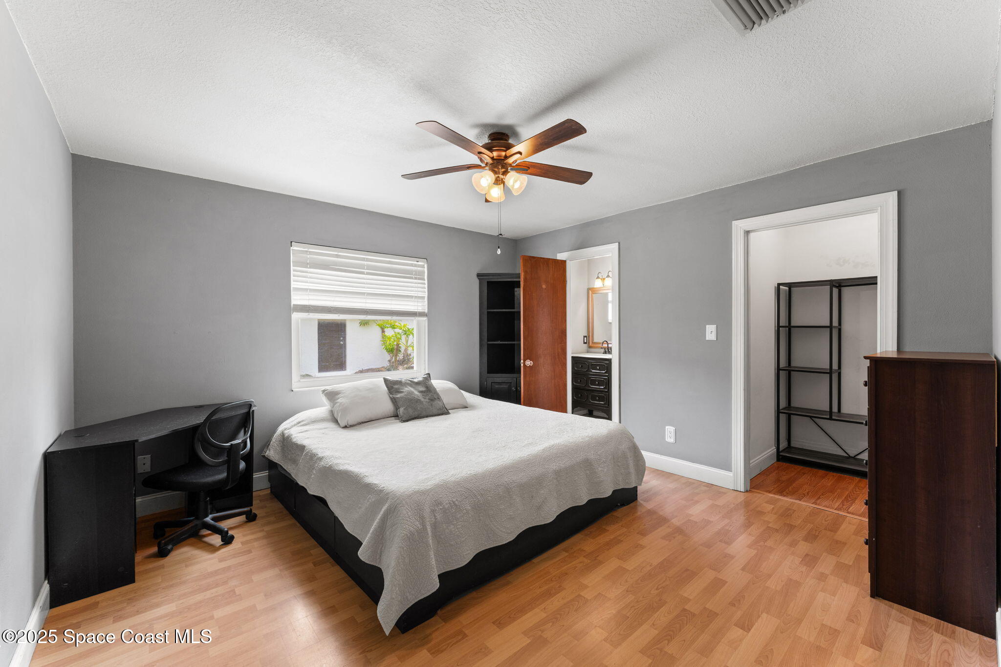 2807 Golfview Drive
