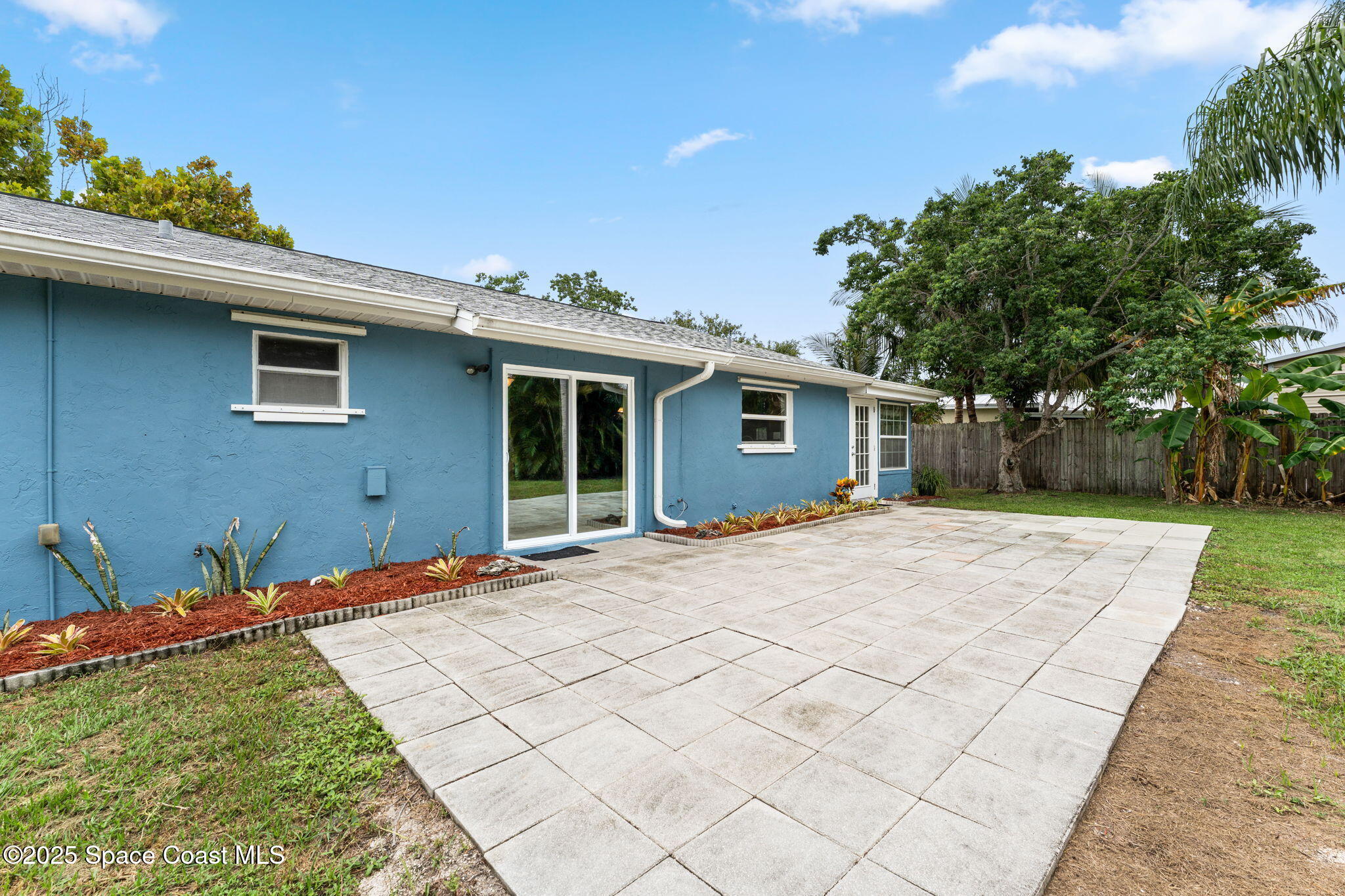2807 Golfview Drive