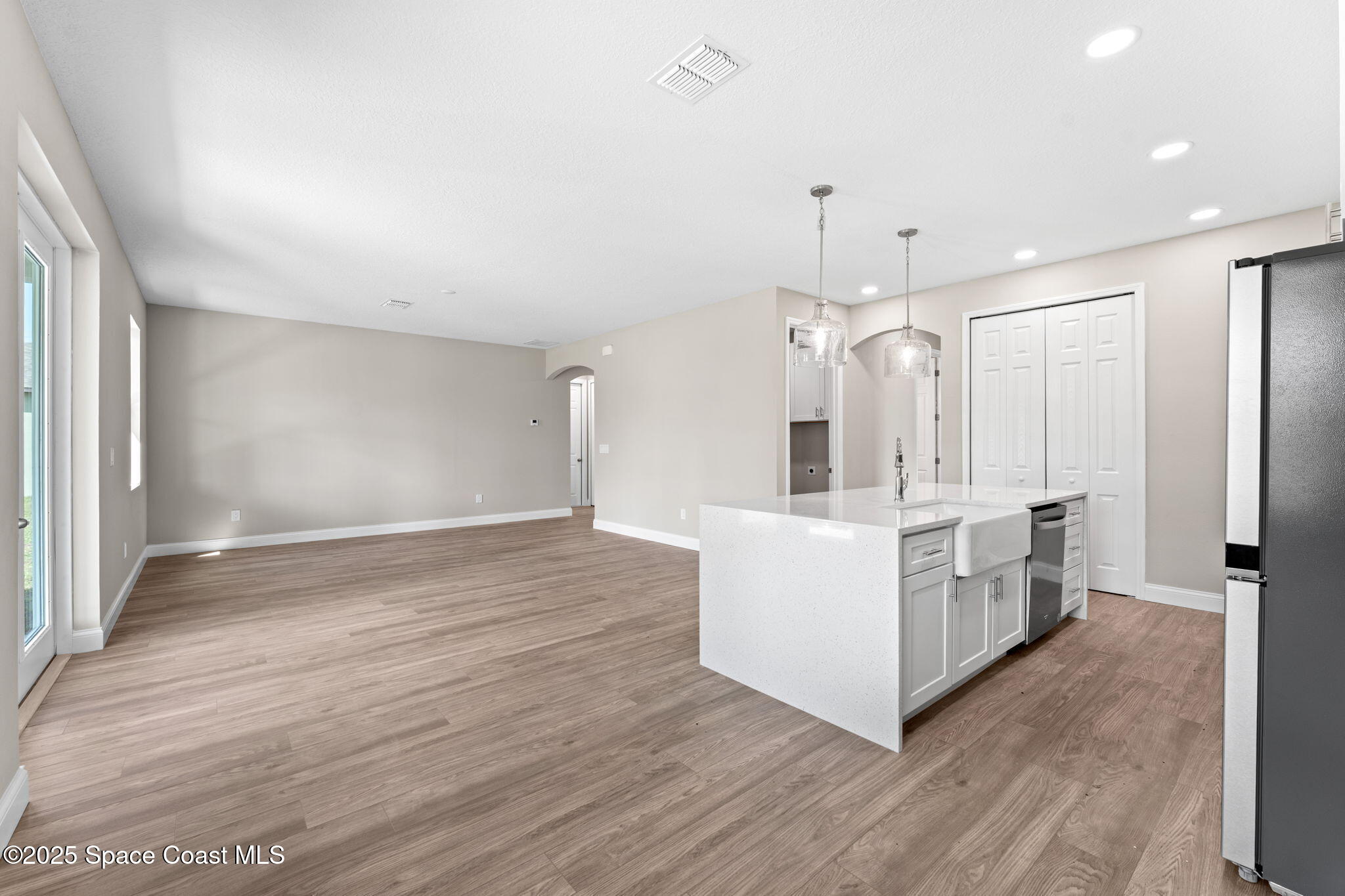231 Sarah Road SW