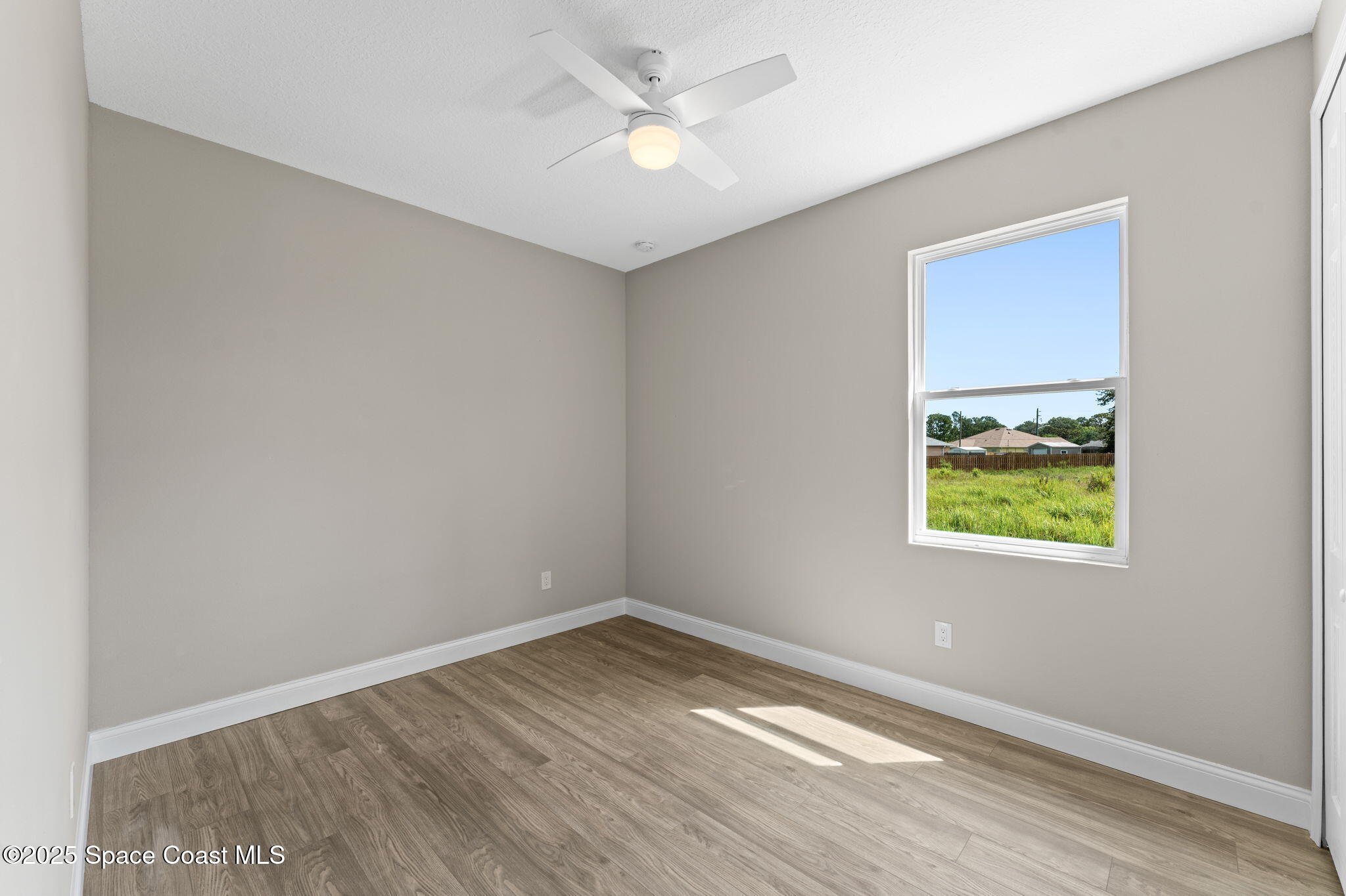 231 Sarah Road SW
