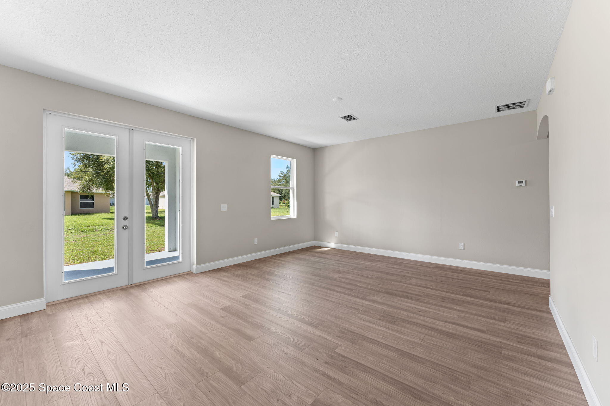 231 Sarah Road SW