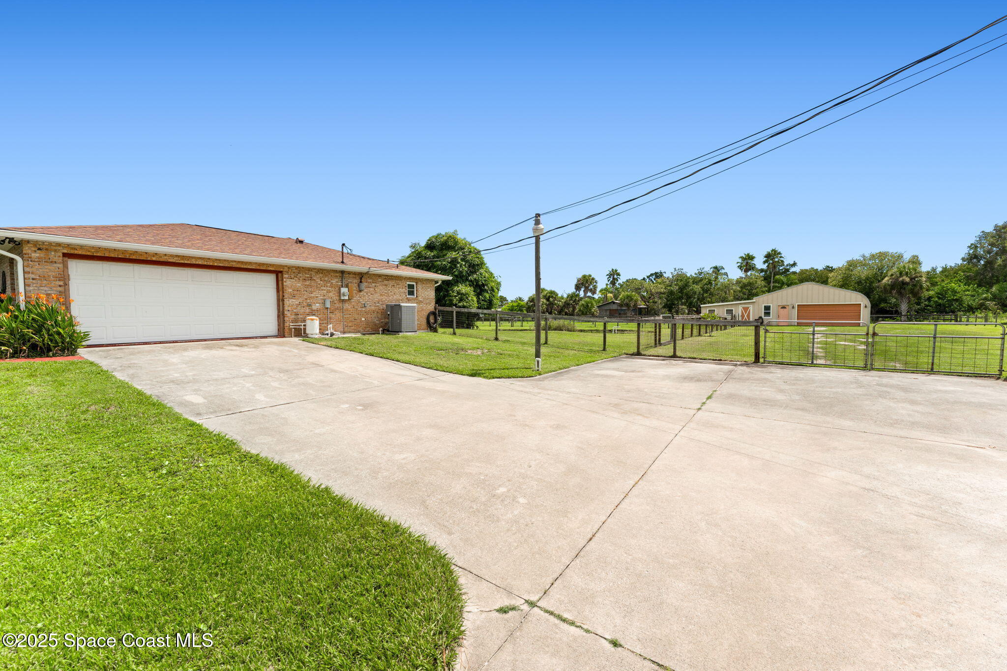 2175 Lacourt Lane