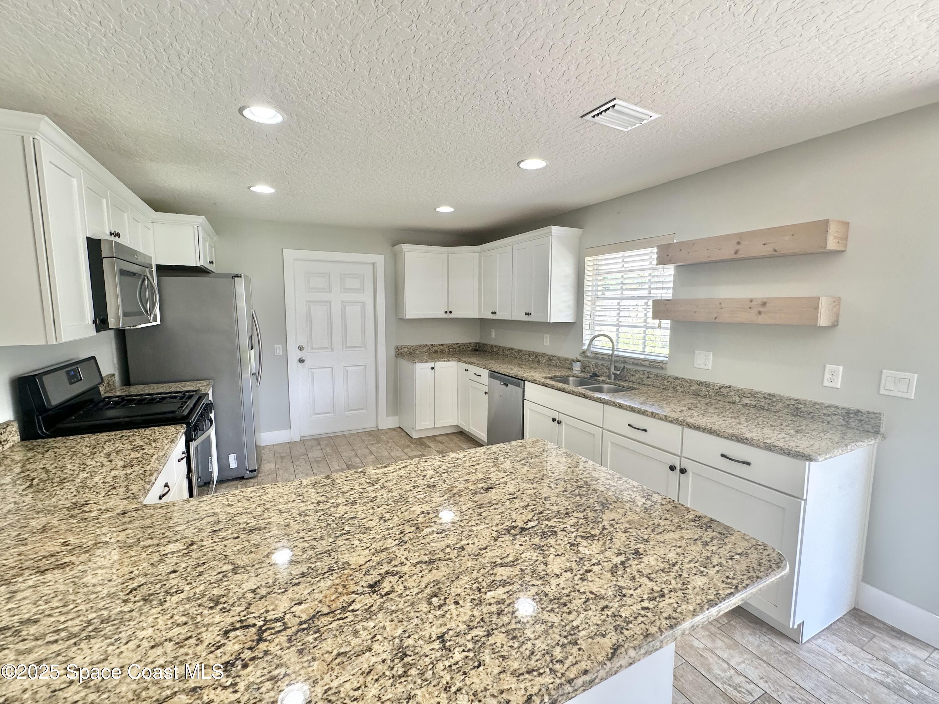 2130 Garnet Court