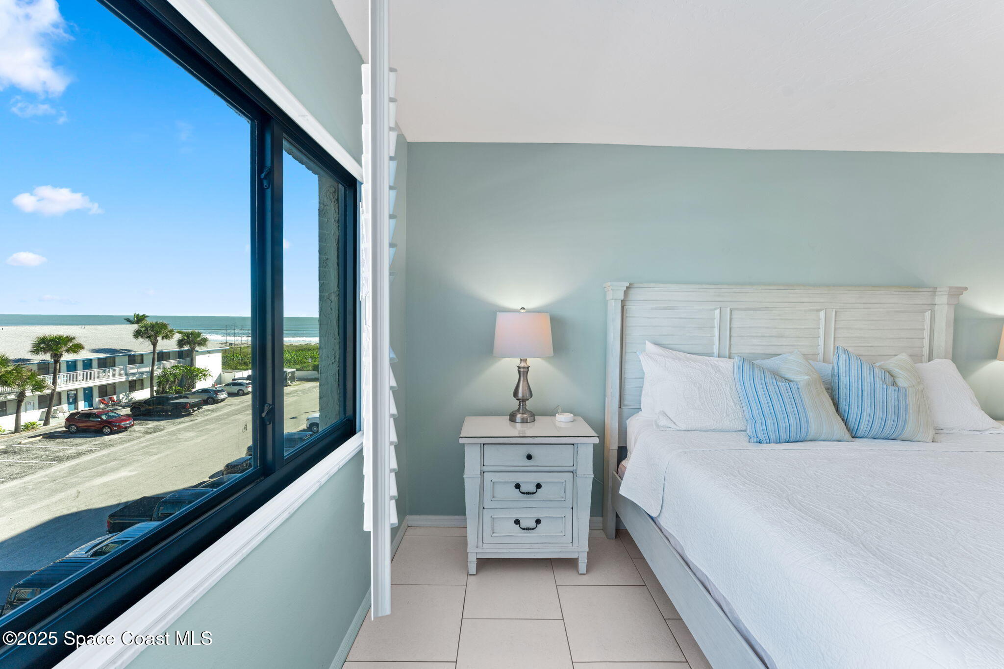 1050 N Atlantic Avenue, 402