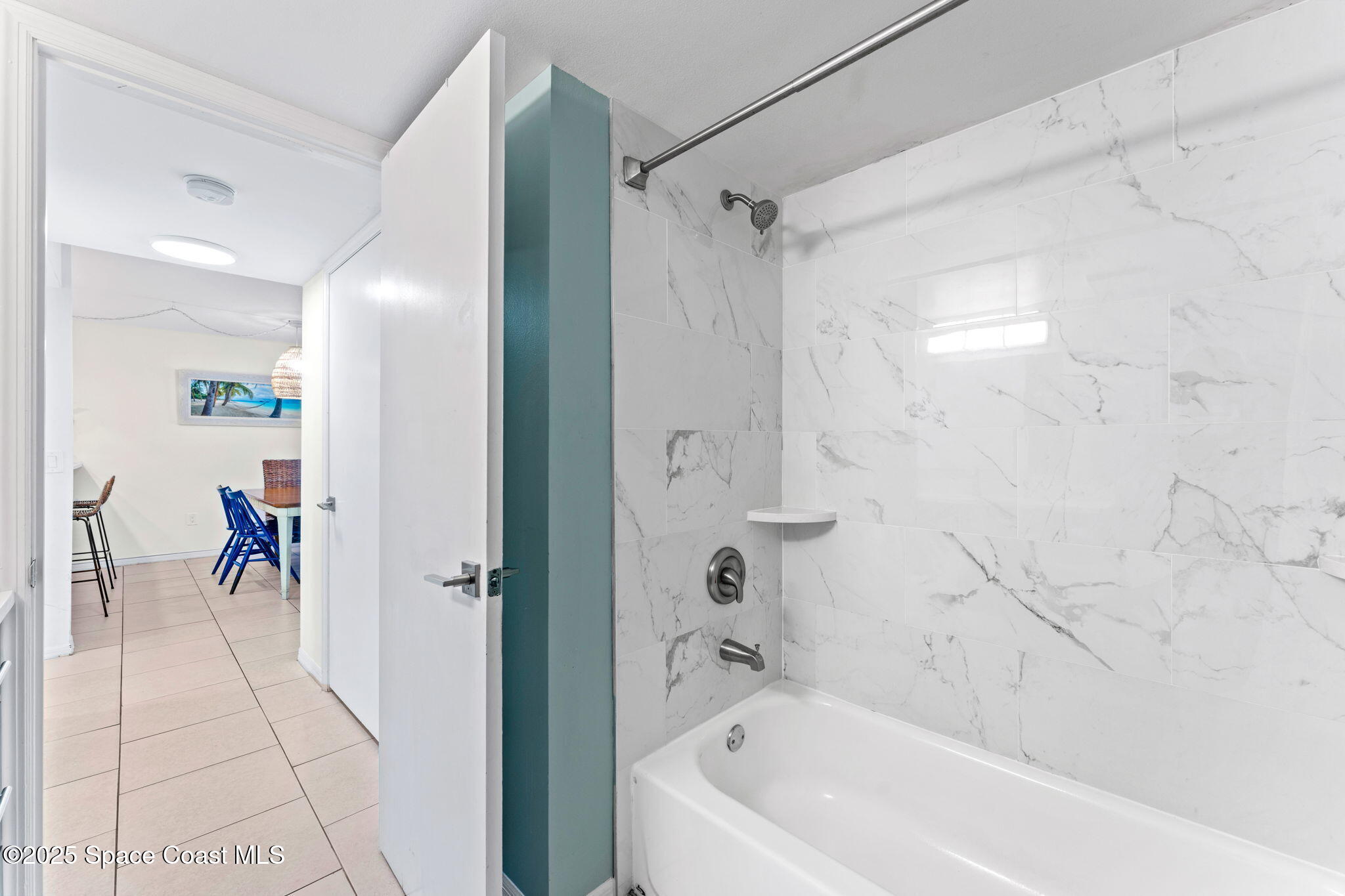 1050 N Atlantic Avenue, 402