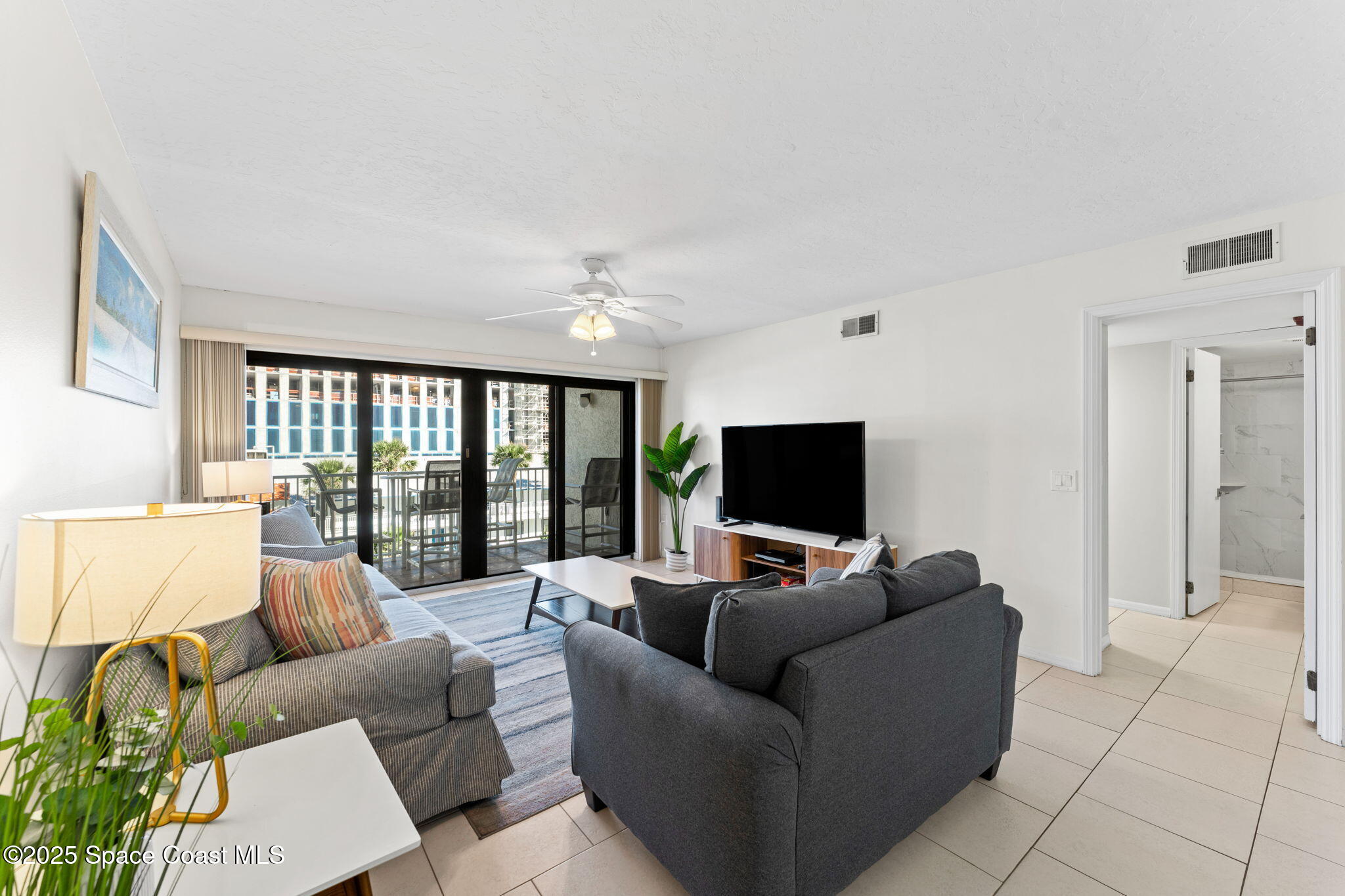 1050 N Atlantic Avenue, 402