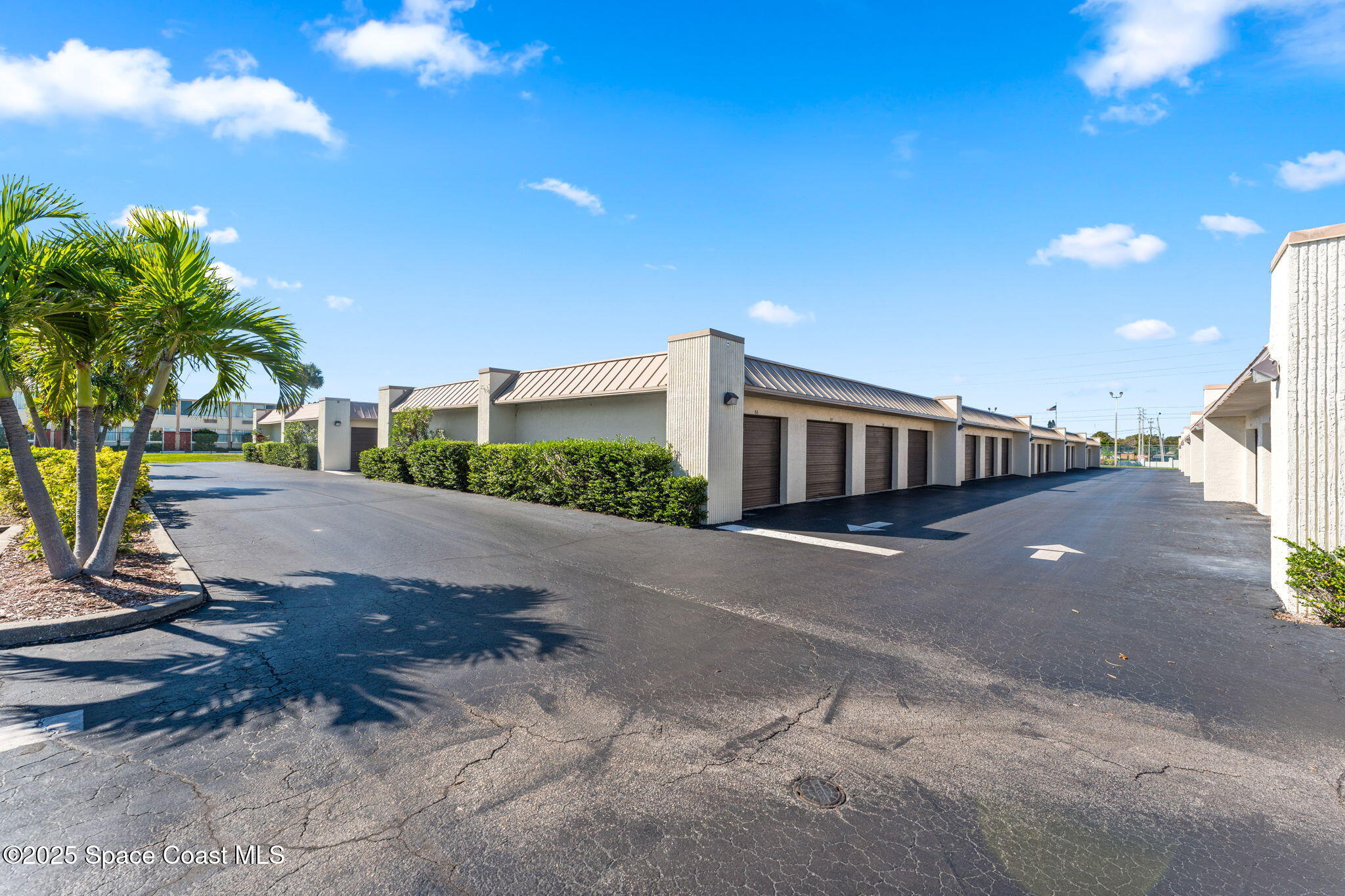 1050 N Atlantic Avenue, 402