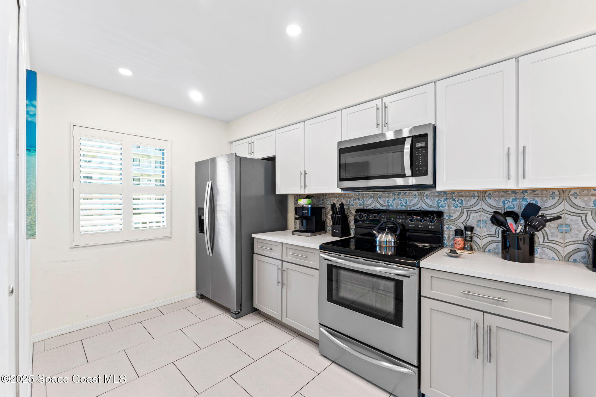 1050 N Atlantic Avenue, 402