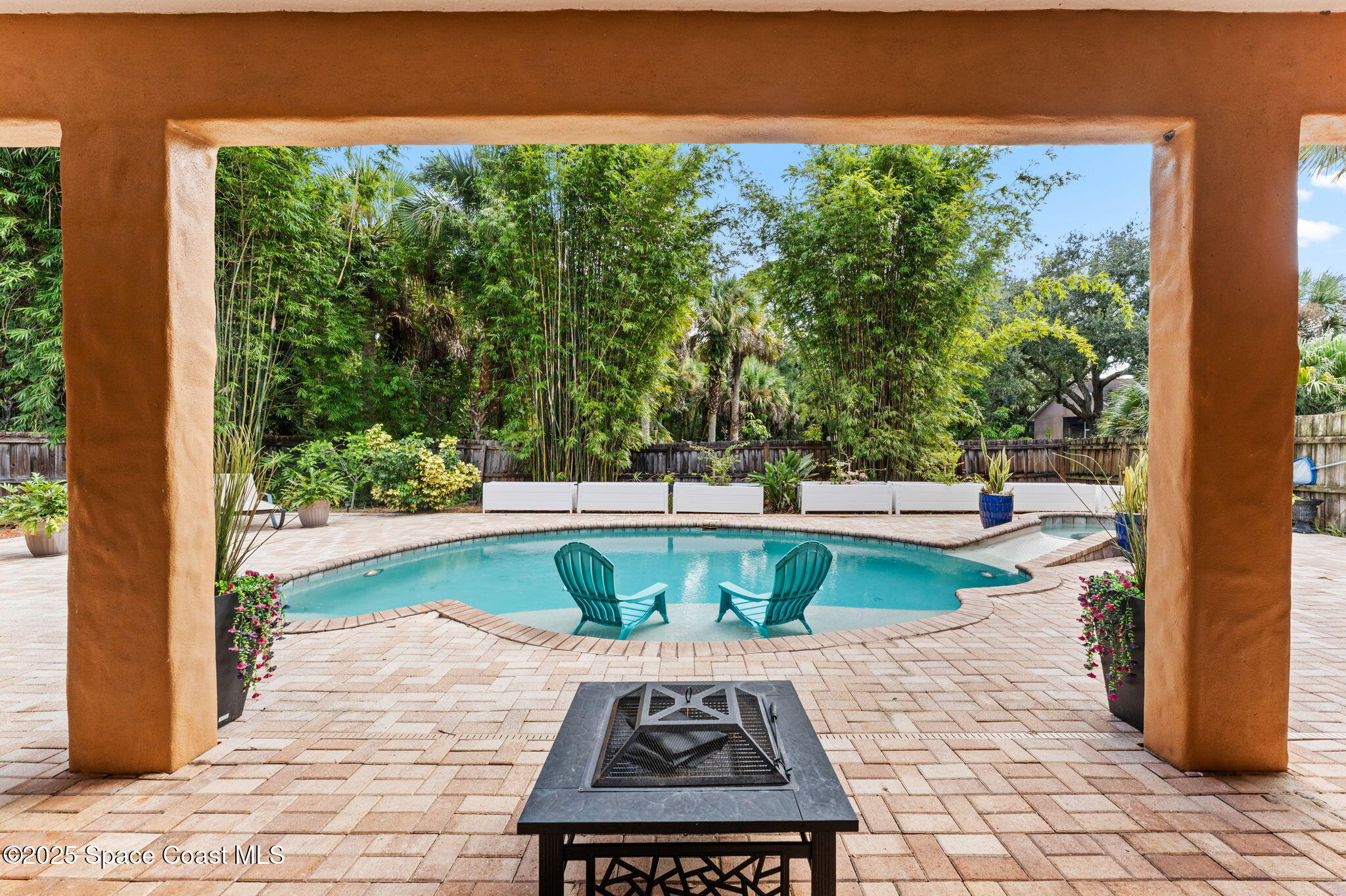 4375 Hartville Avenue