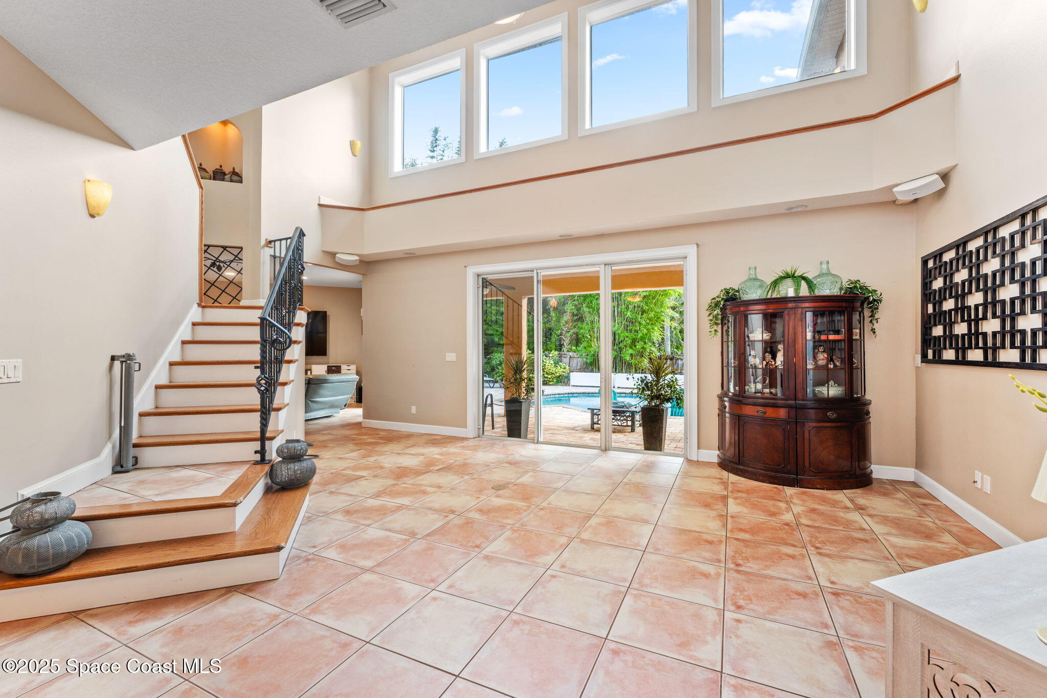 4375 Hartville Avenue