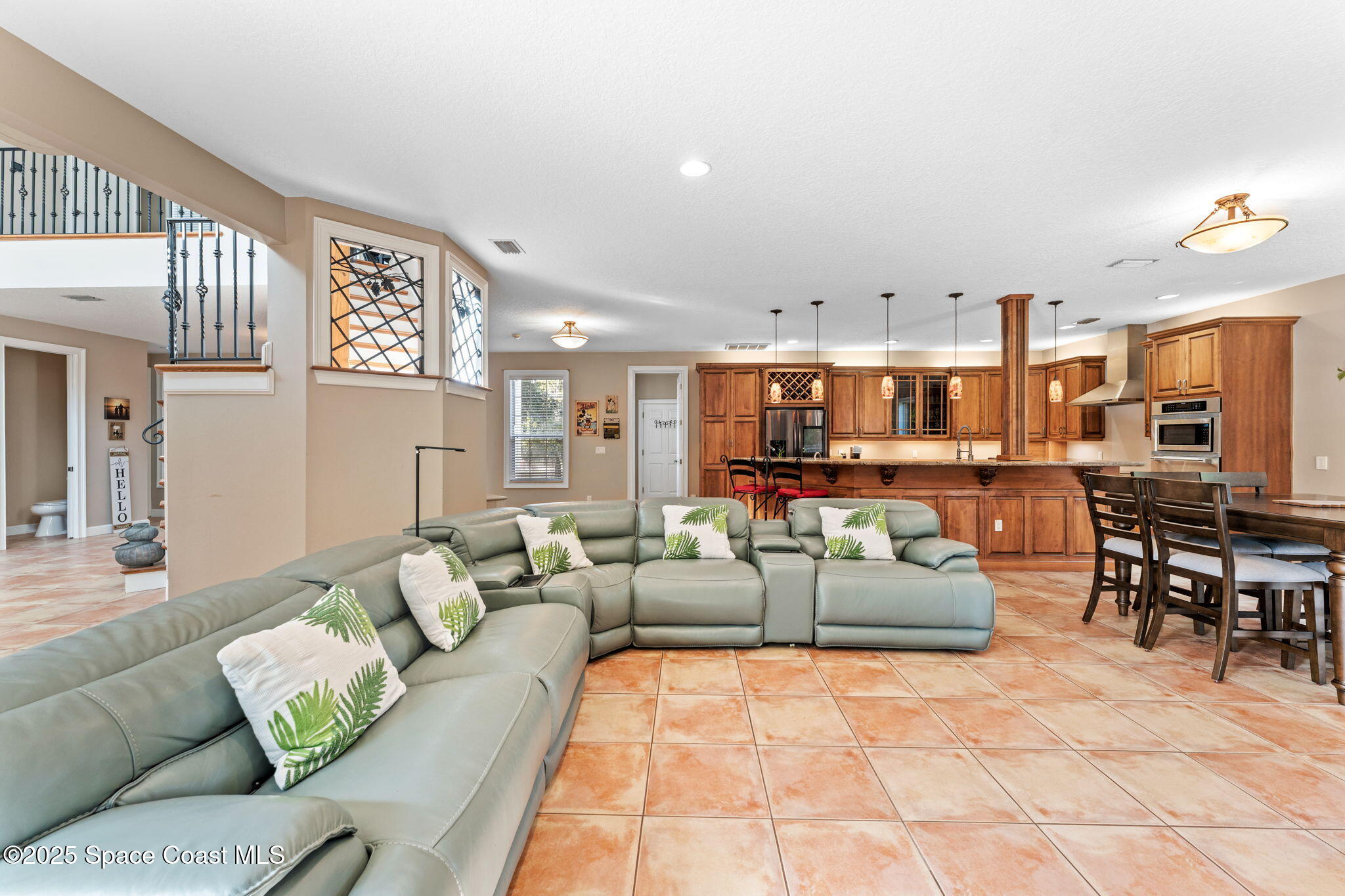 4375 Hartville Avenue