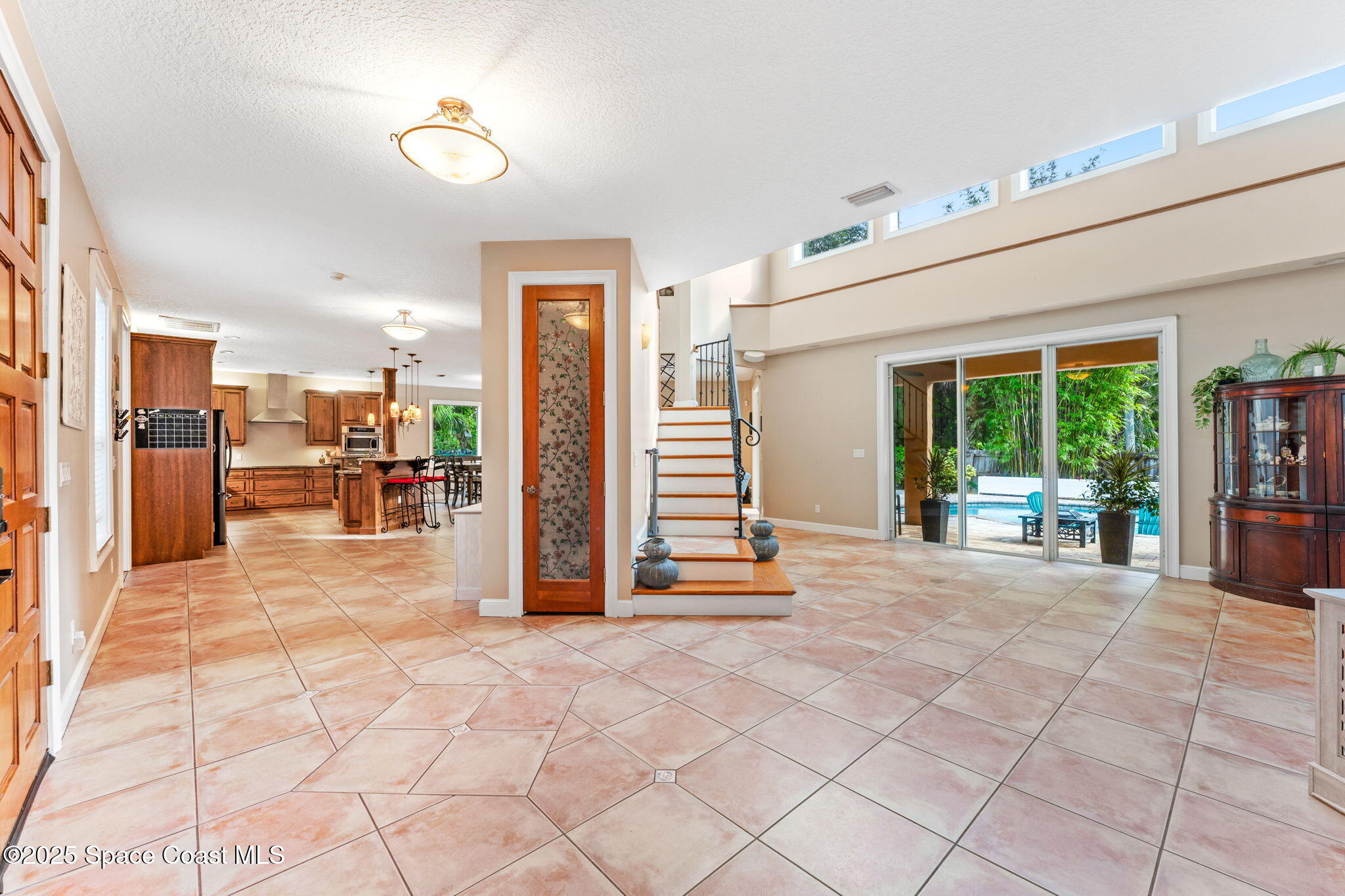 4375 Hartville Avenue