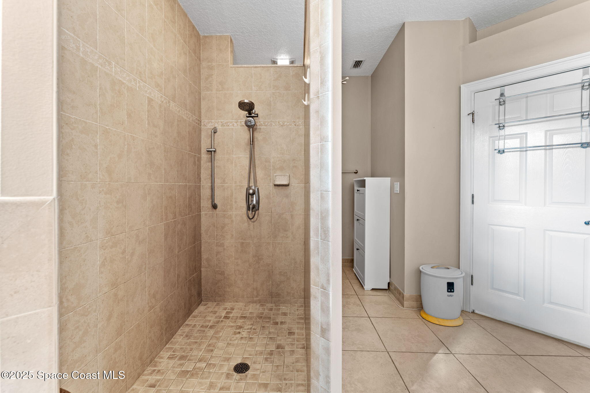 4375 Hartville Avenue