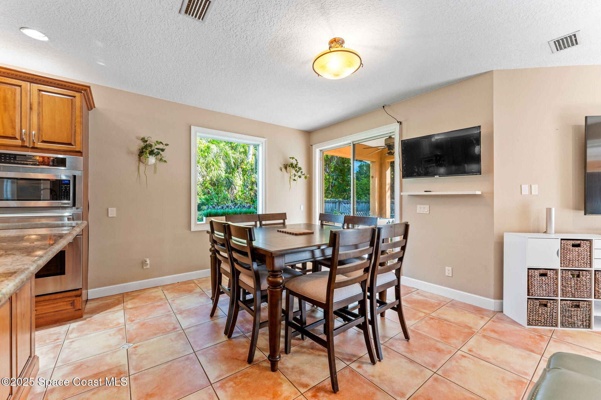 4375 Hartville Avenue