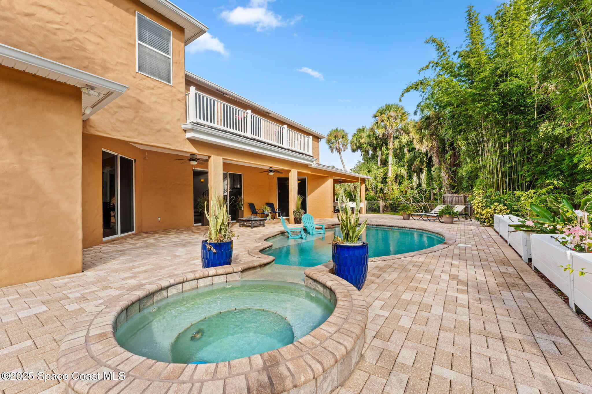 4375 Hartville Avenue