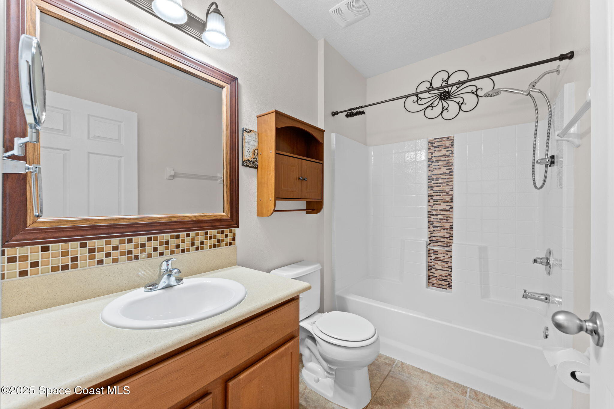 1517 Attilburgh Boulevard