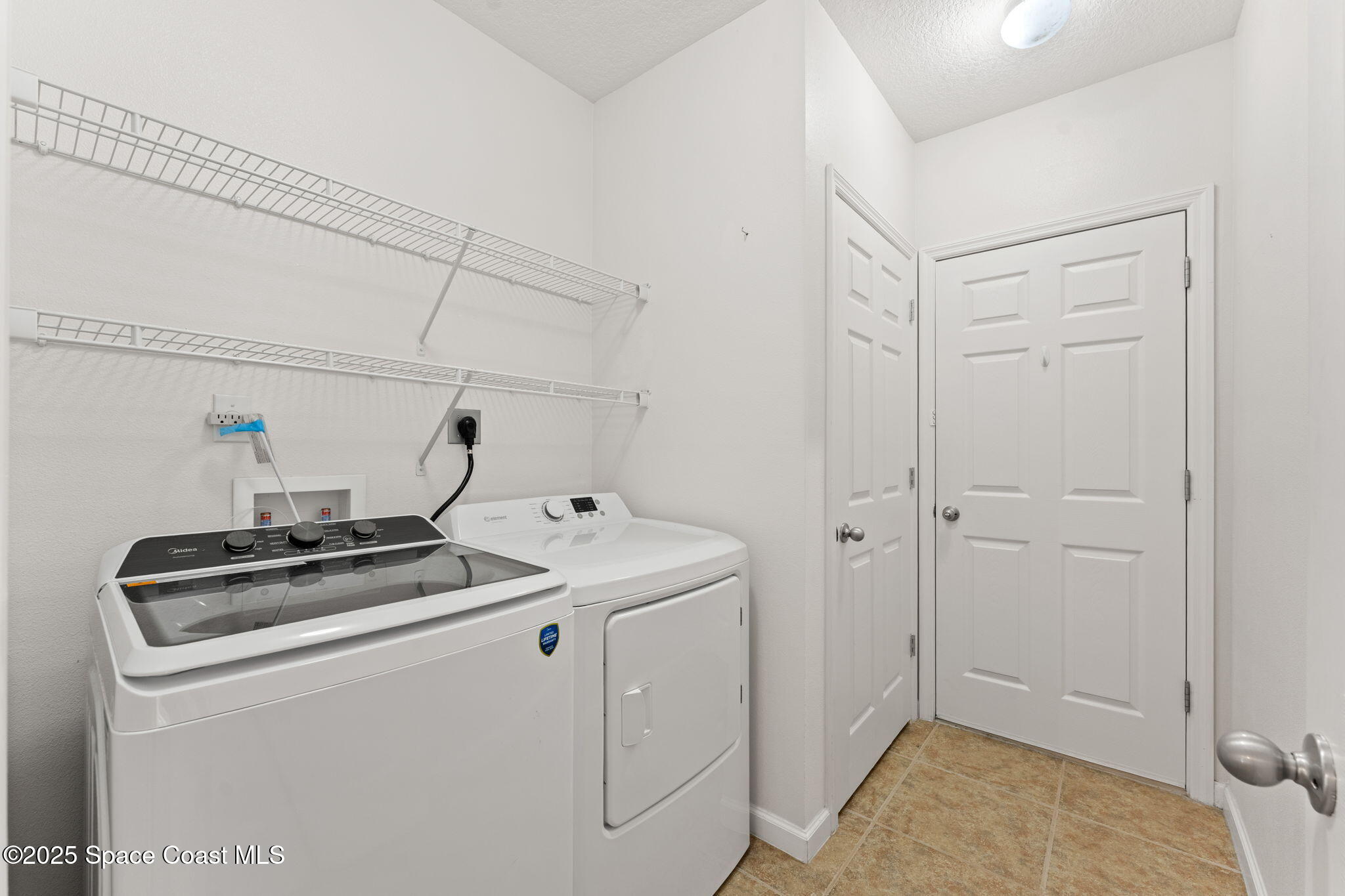 1517 Attilburgh Boulevard