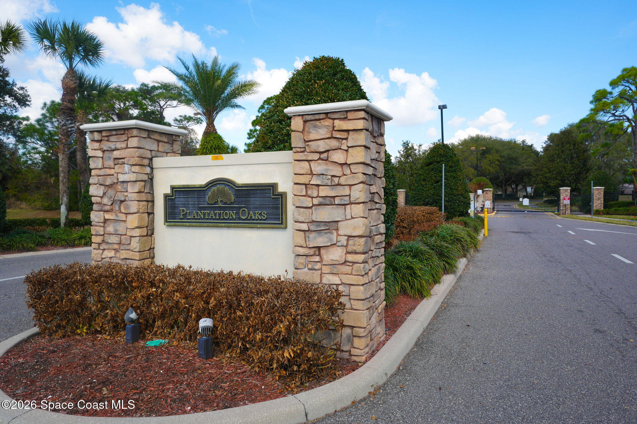 2210 Savannah Boulevard