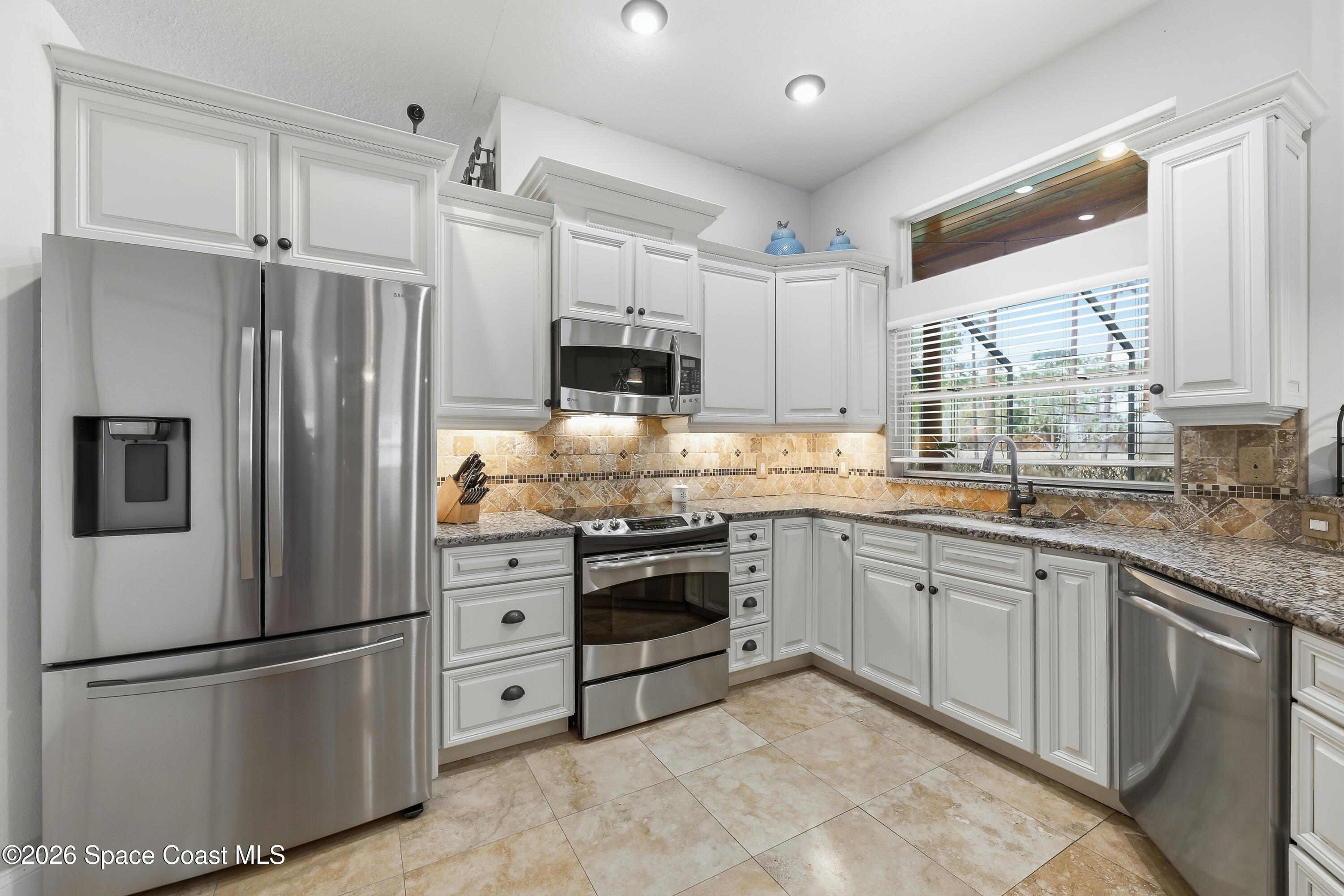 4762 Longbow Drive
