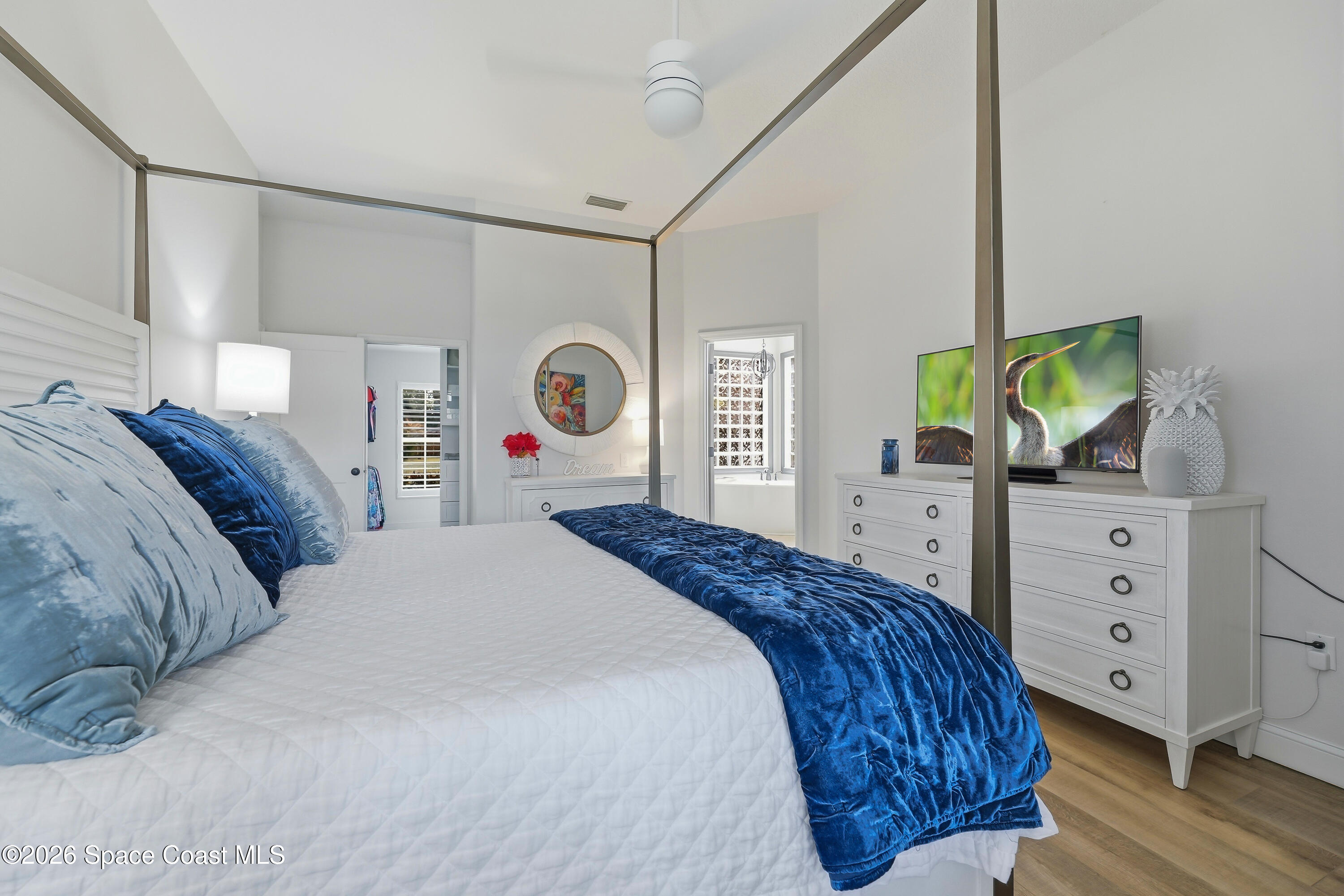 4762 Longbow Drive