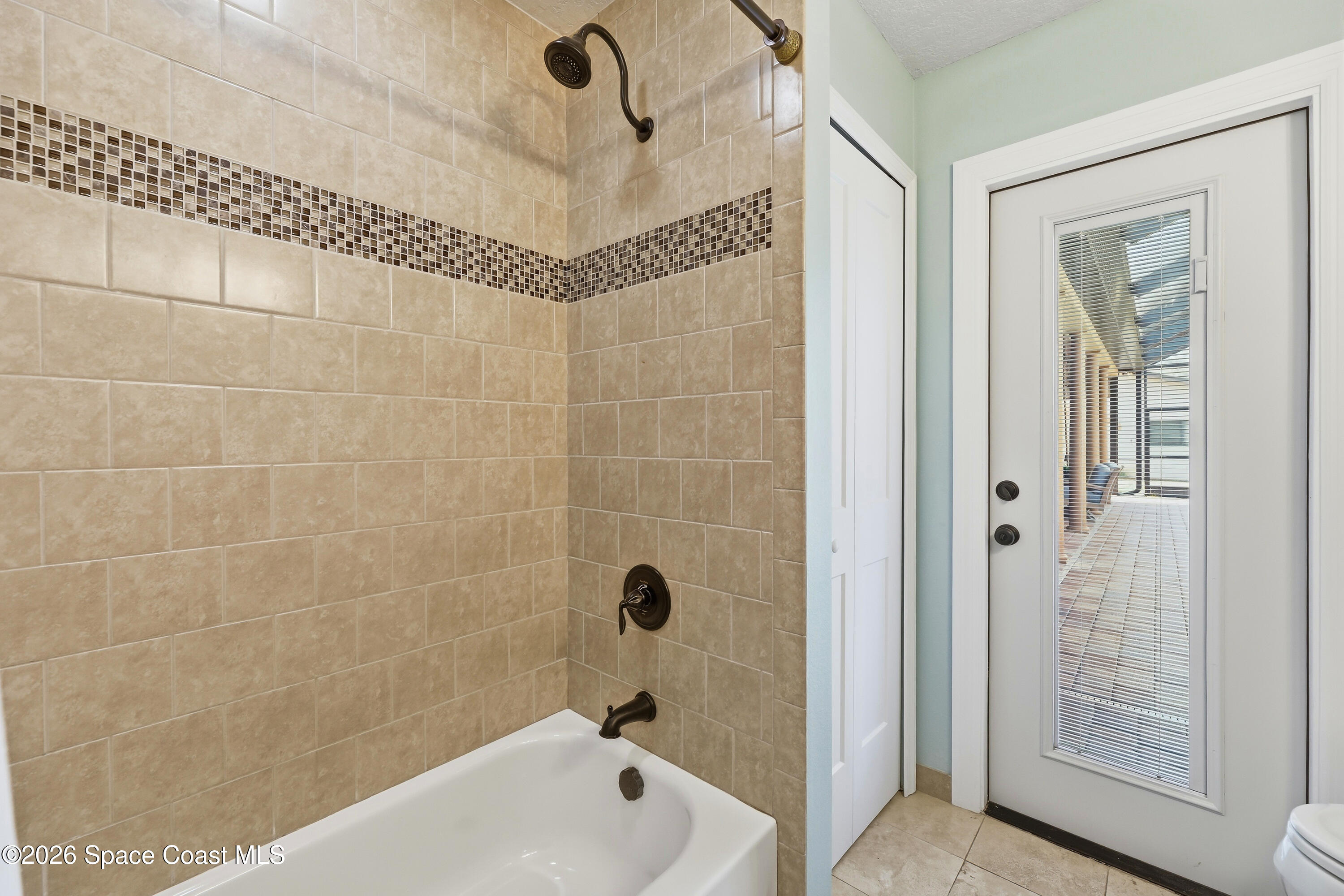 4762 Longbow Drive
