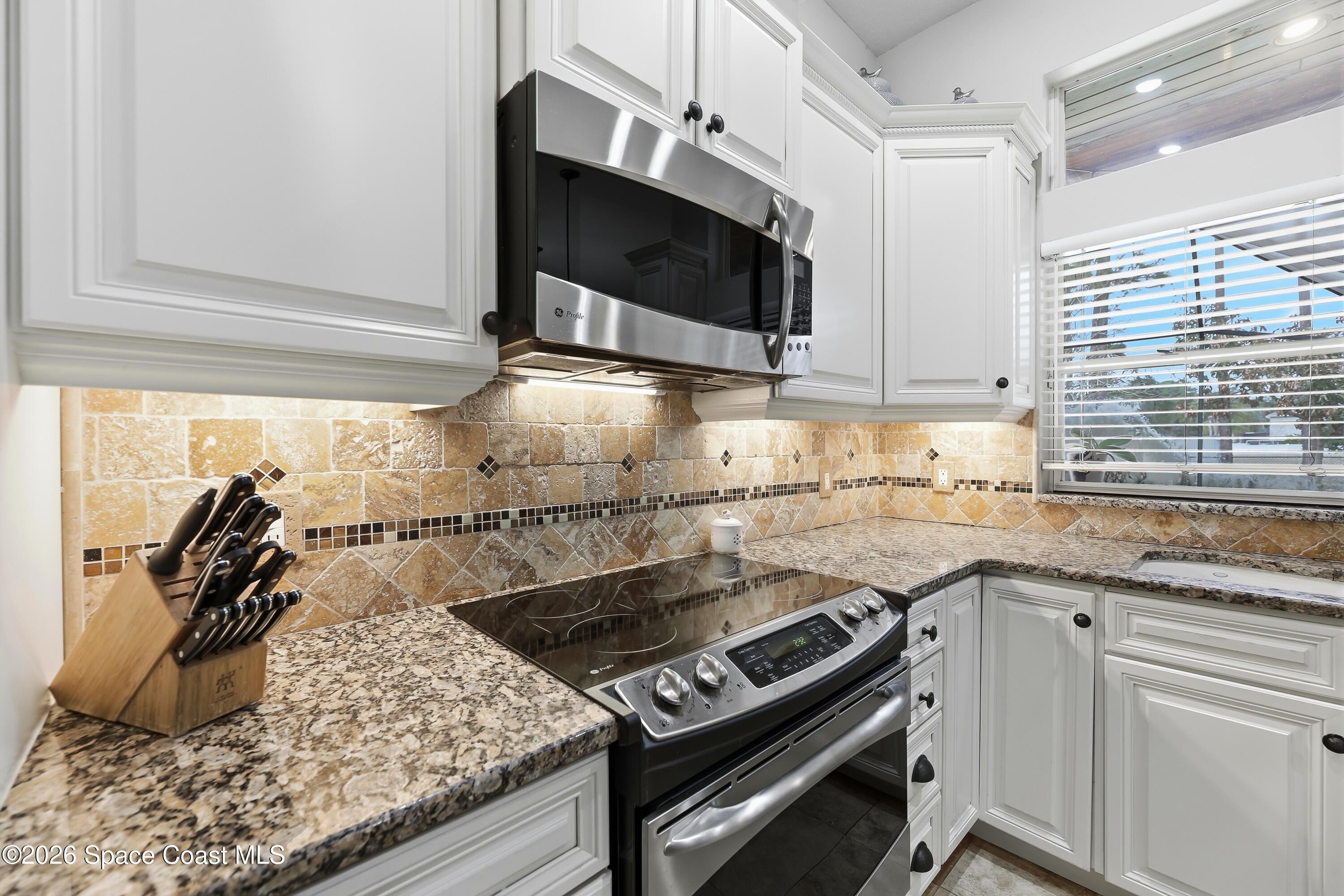 4762 Longbow Drive