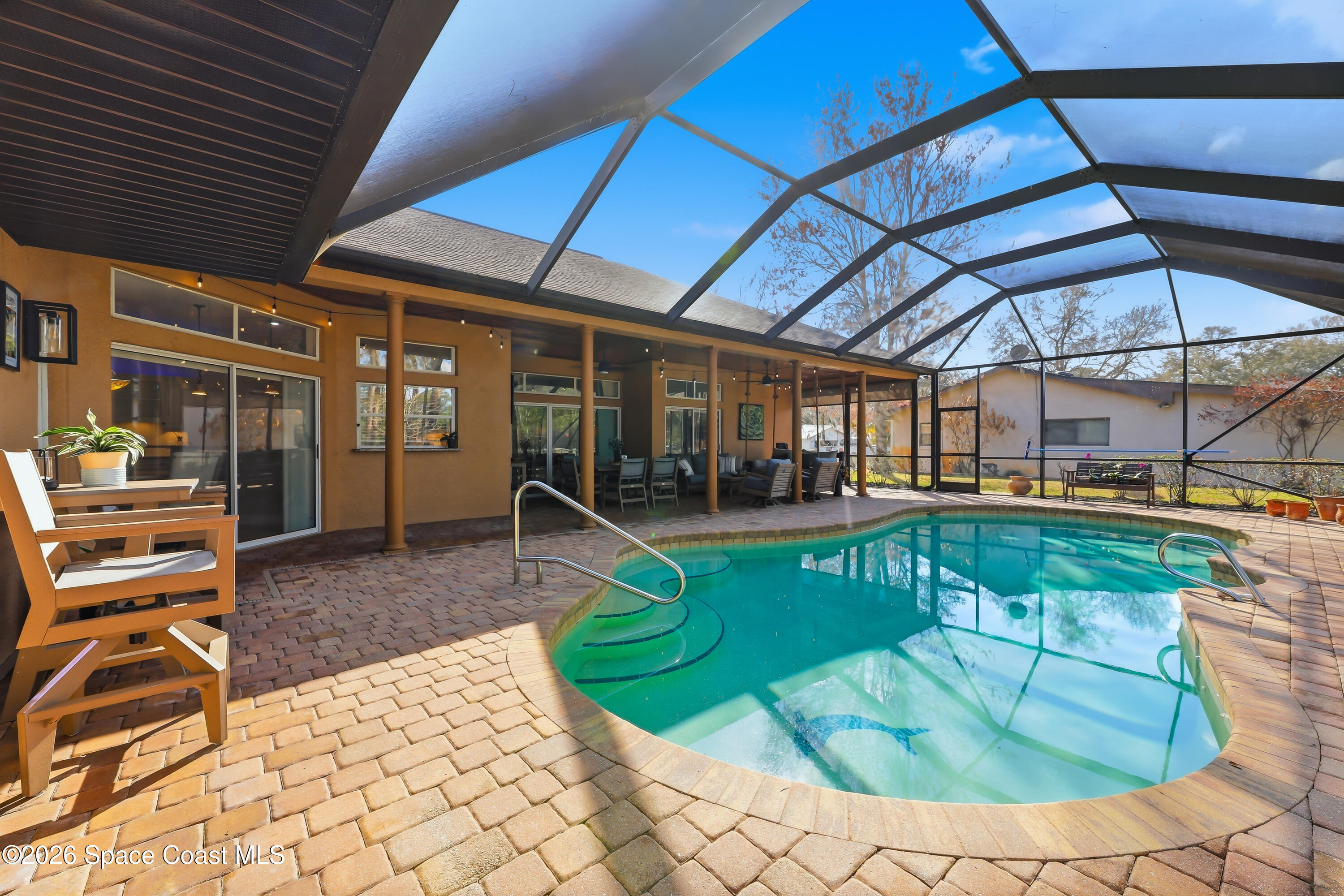 4762 Longbow Drive