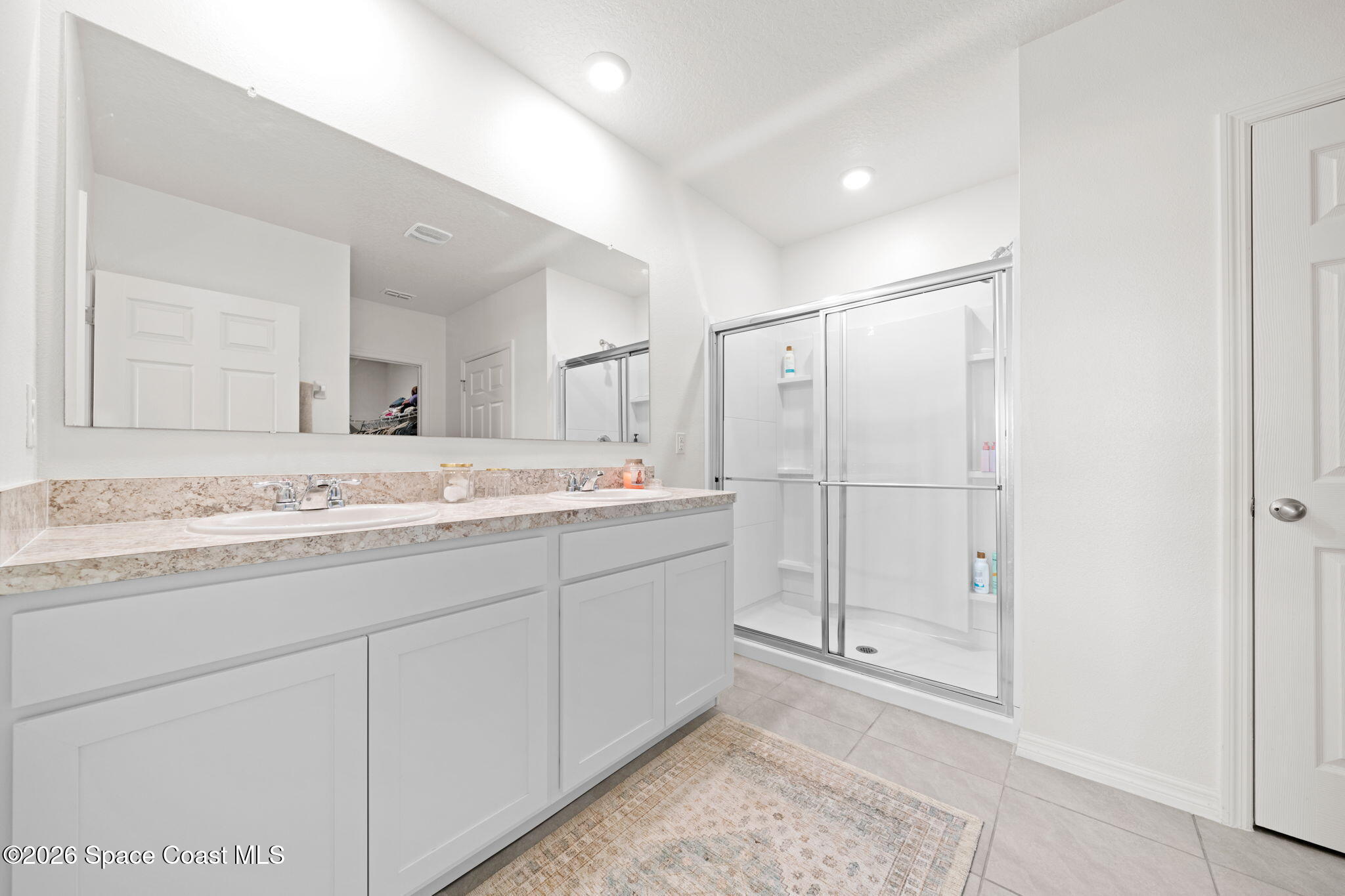 1893 Capital Drive SE