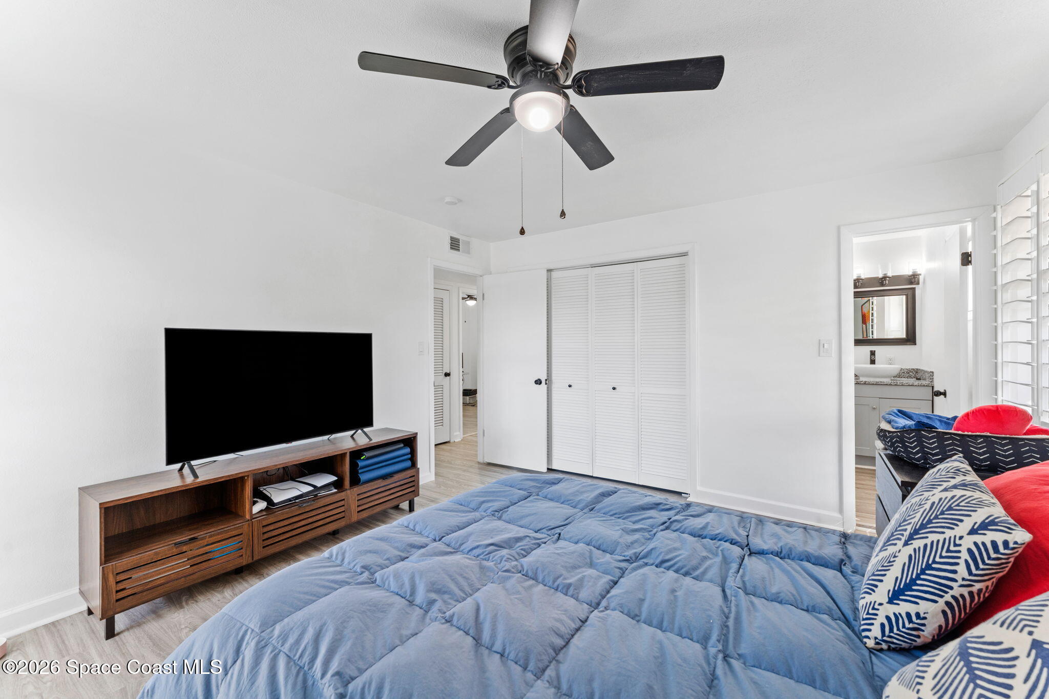 1056 Noreen Boulevard