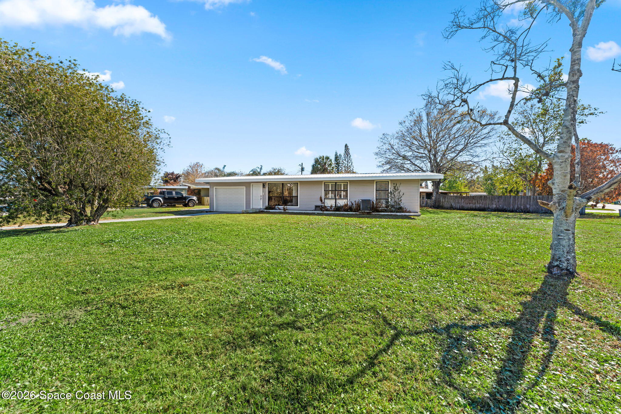 1056 Noreen Boulevard