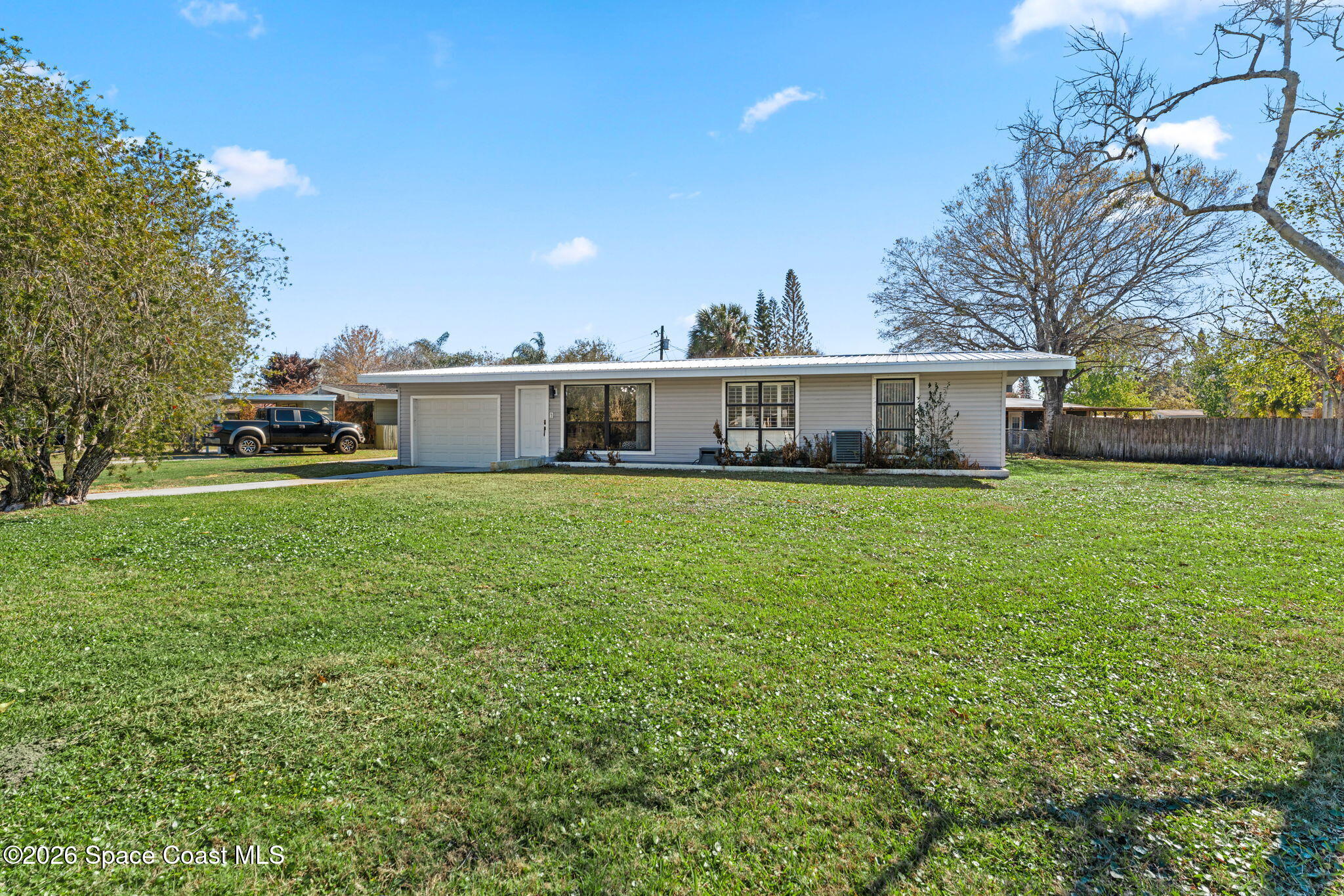 1056 Noreen Boulevard